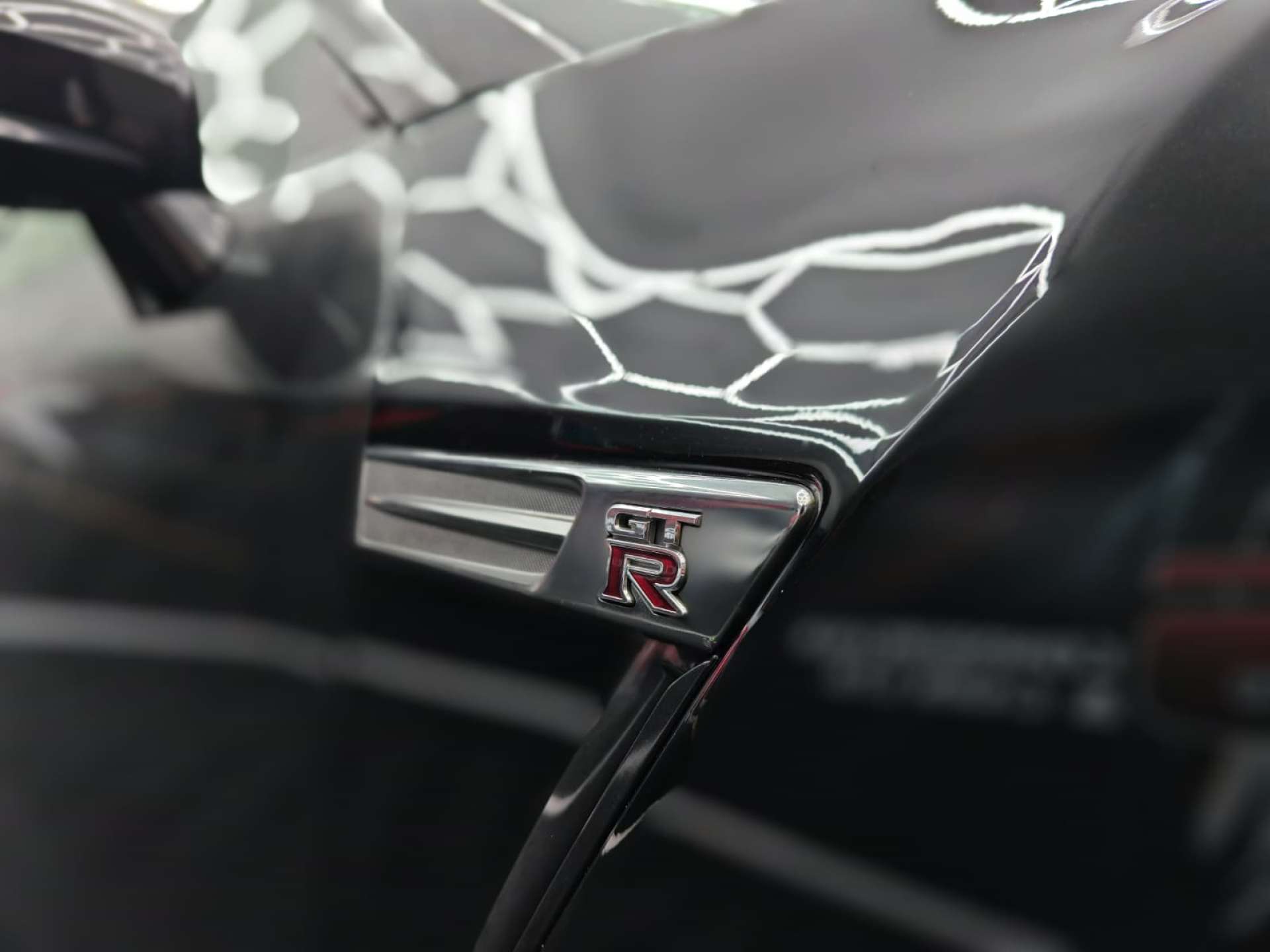 2013 NISSAN GT-R 3.8 GT-R Premium Edition Semi-Auto 4WD 2dr - vehicle photo 23 for sale on PureCar