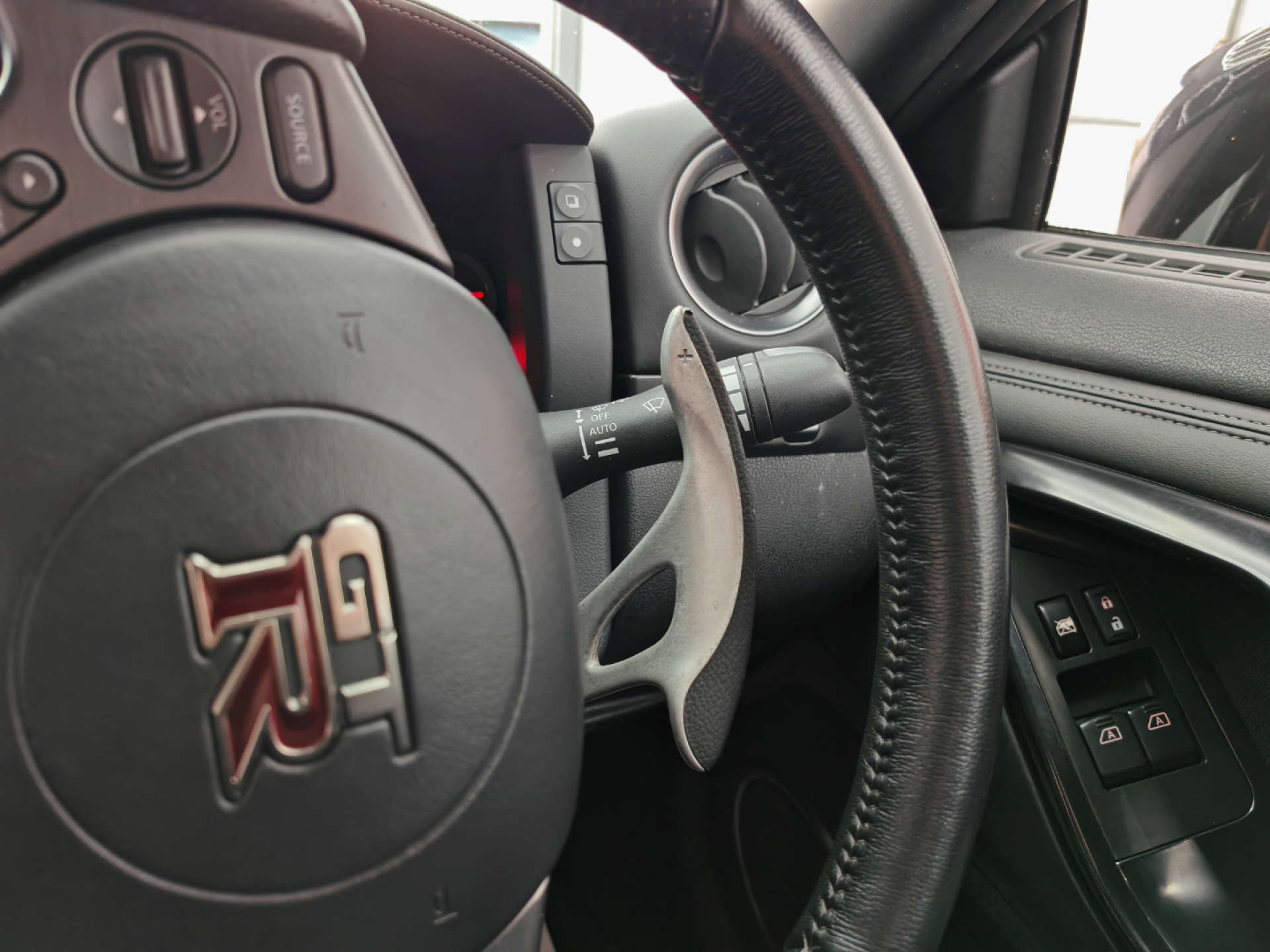 2013 NISSAN GT-R 3.8 GT-R Premium Edition Semi-Auto 4WD 2dr - vehicle photo 30 for sale on PureCar