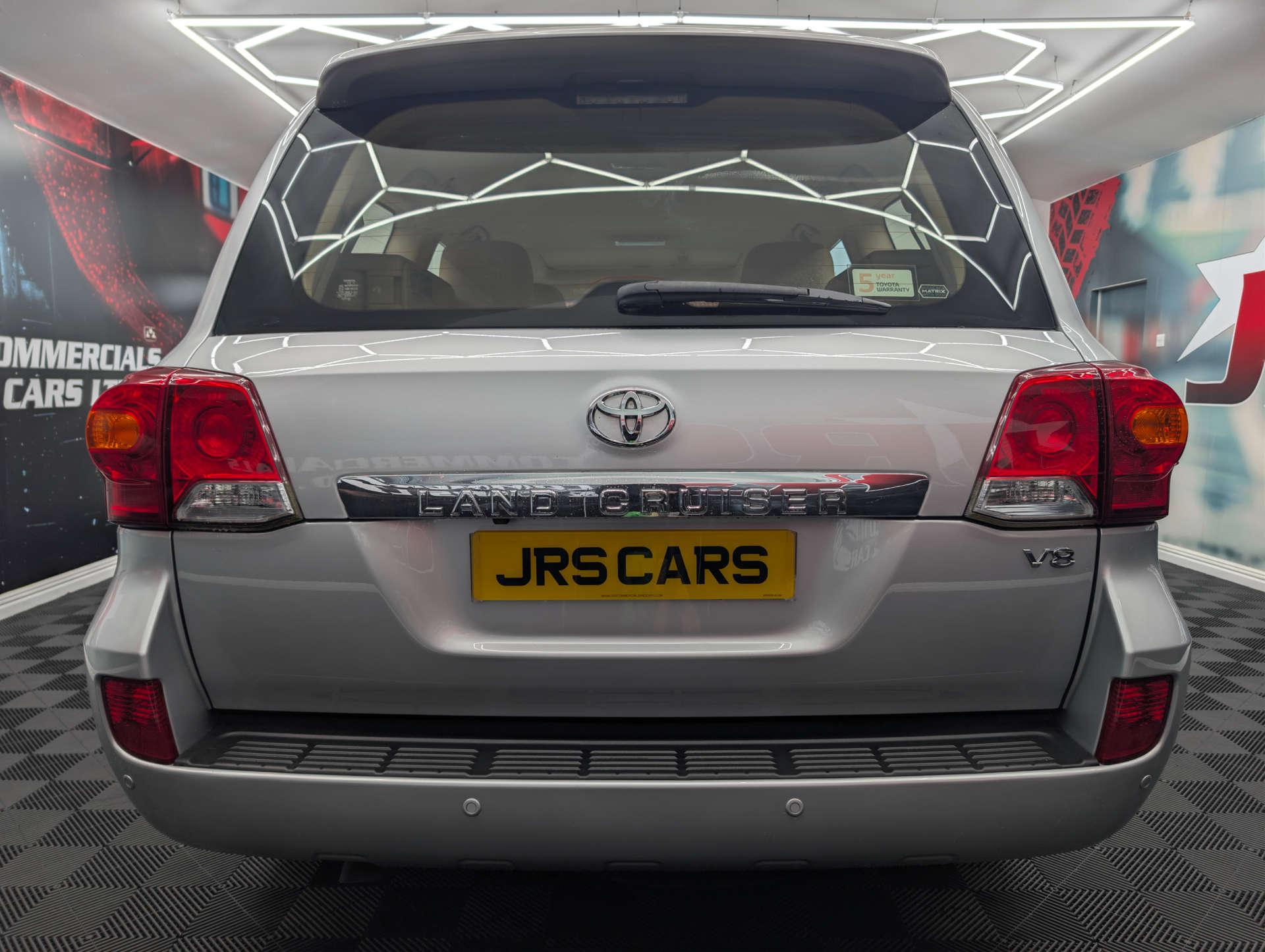 2015 TOYOTA LAND CRUISER V8 4.5 Land Cruiser V8 D-4D Auto 4WD 5dr - vehicle photo 5 for sale on PureCar