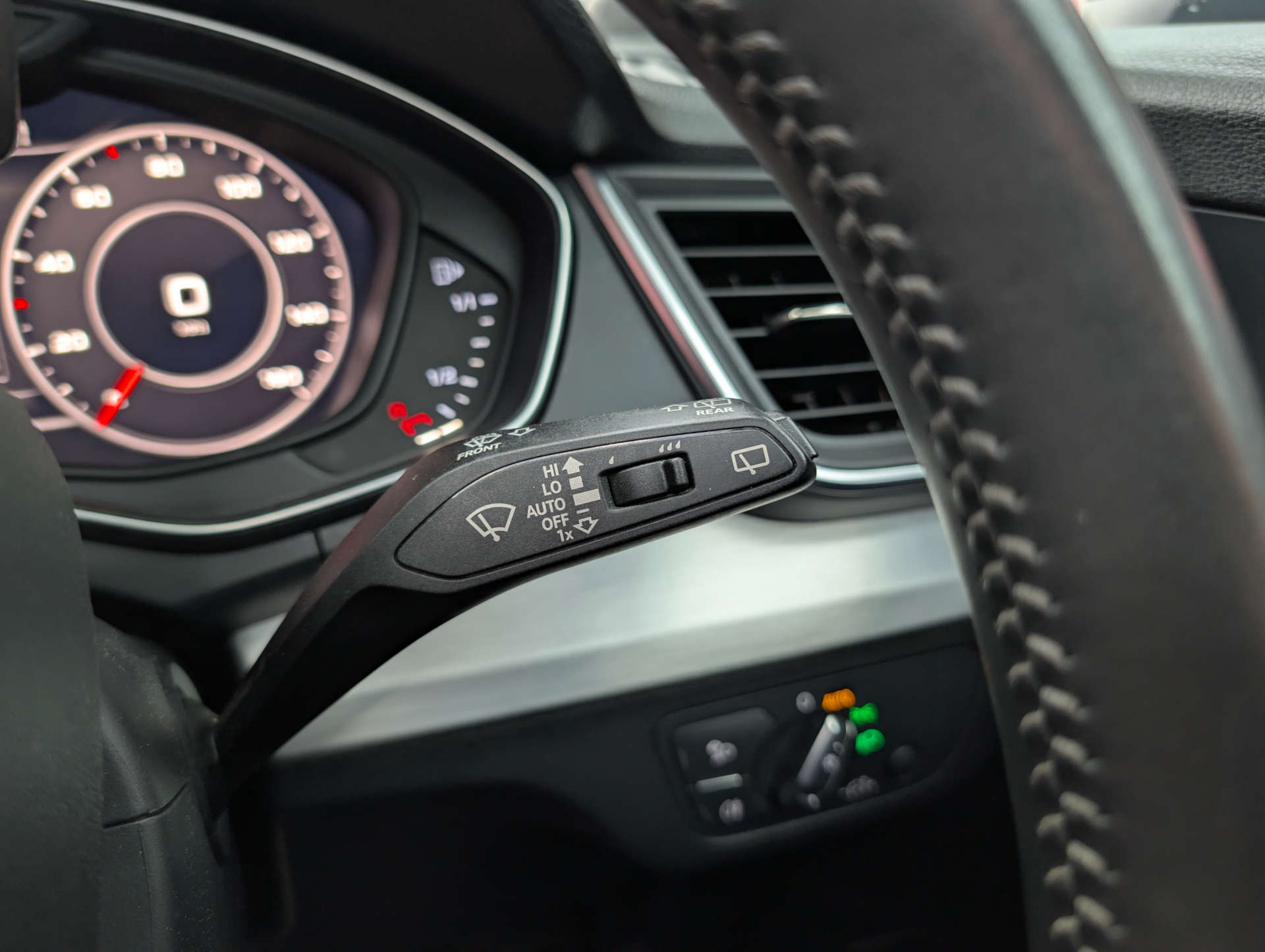 2018 AUDI Q5 S Line - vehicle photo 29 for sale on PureCar