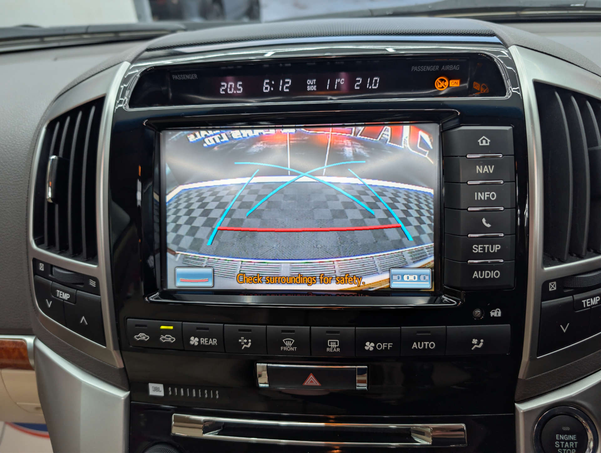 2015 TOYOTA LAND CRUISER V8 4.5 Land Cruiser V8 D-4D Auto 4WD 5dr - vehicle photo 34 for sale on PureCar