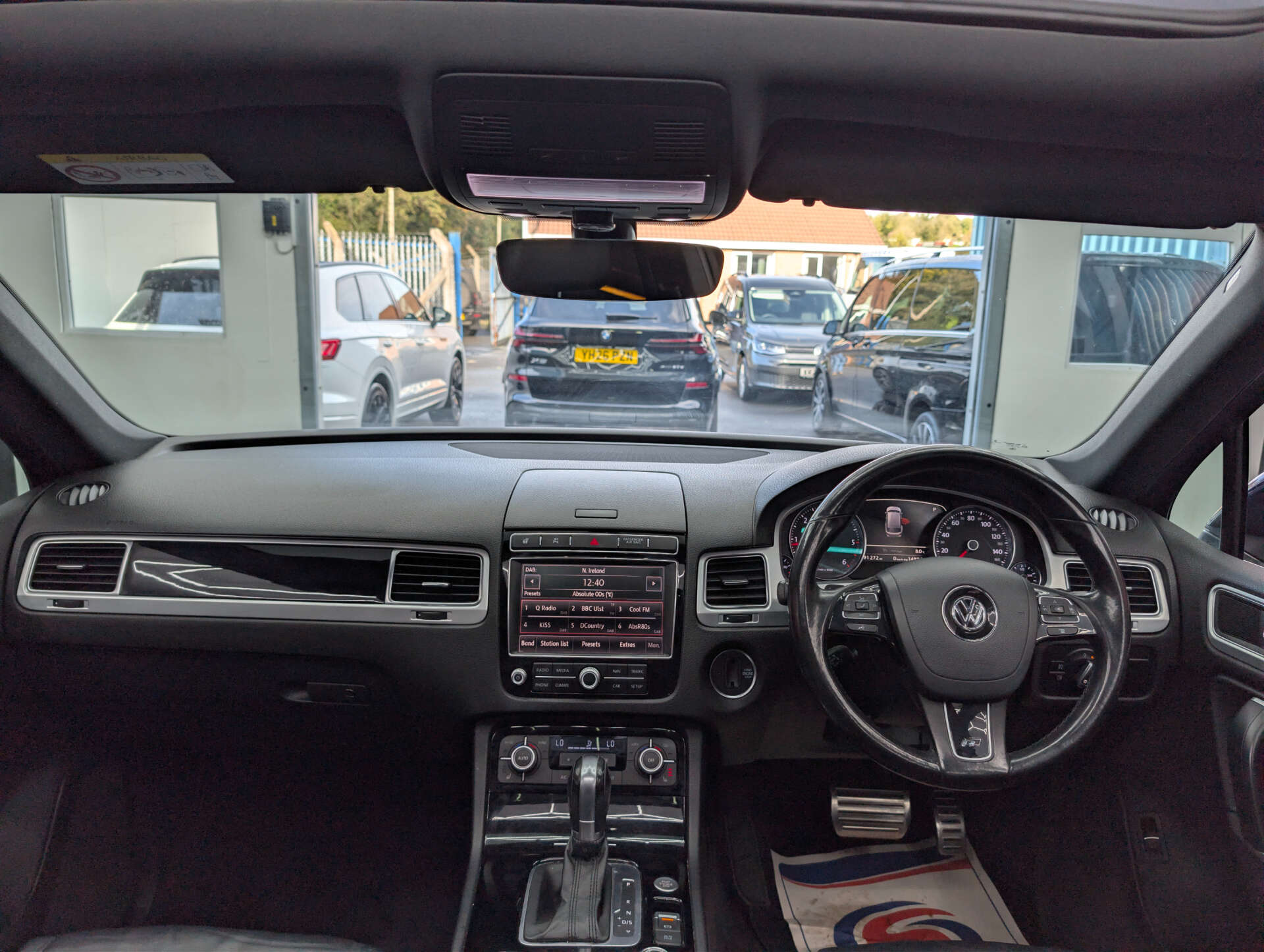 2017 VOLKSWAGEN TOUAREG 3.0 Touareg V6 R-Line+ TDI BlueMotion Technology Auto 4WD 5dr - vehicle photo 19 for sale on PureCar