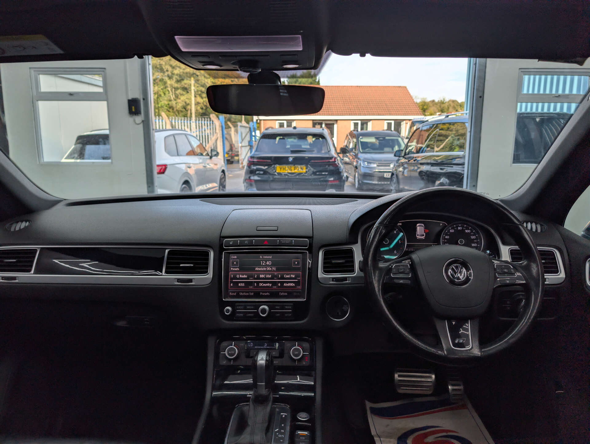 2017 VOLKSWAGEN TOUAREG 3.0 Touareg V6 R-Line+ TDI BlueMotion Technology Auto 4WD 5dr - vehicle photo 21 for sale on PureCar