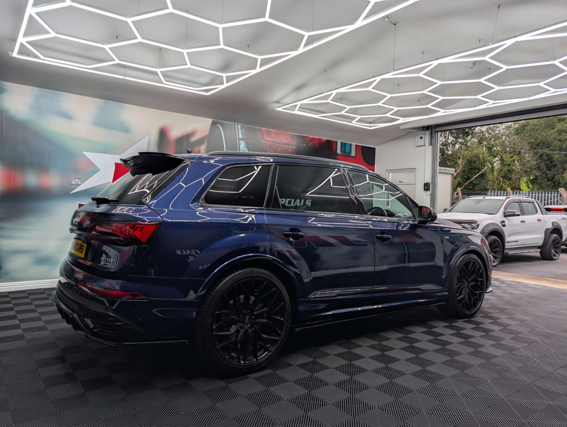 2023 AUDI Q7 S Line - vehicle photo 6 for sale on PureCar