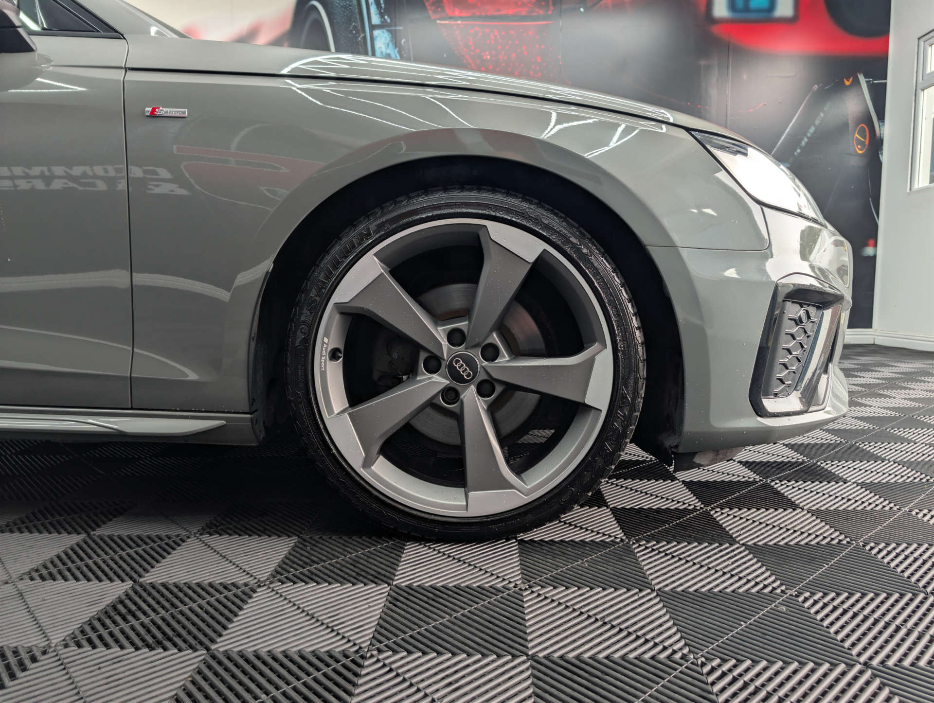 2019 AUDI A4 Black Edition - vehicle photo 9 for sale on PureCar
