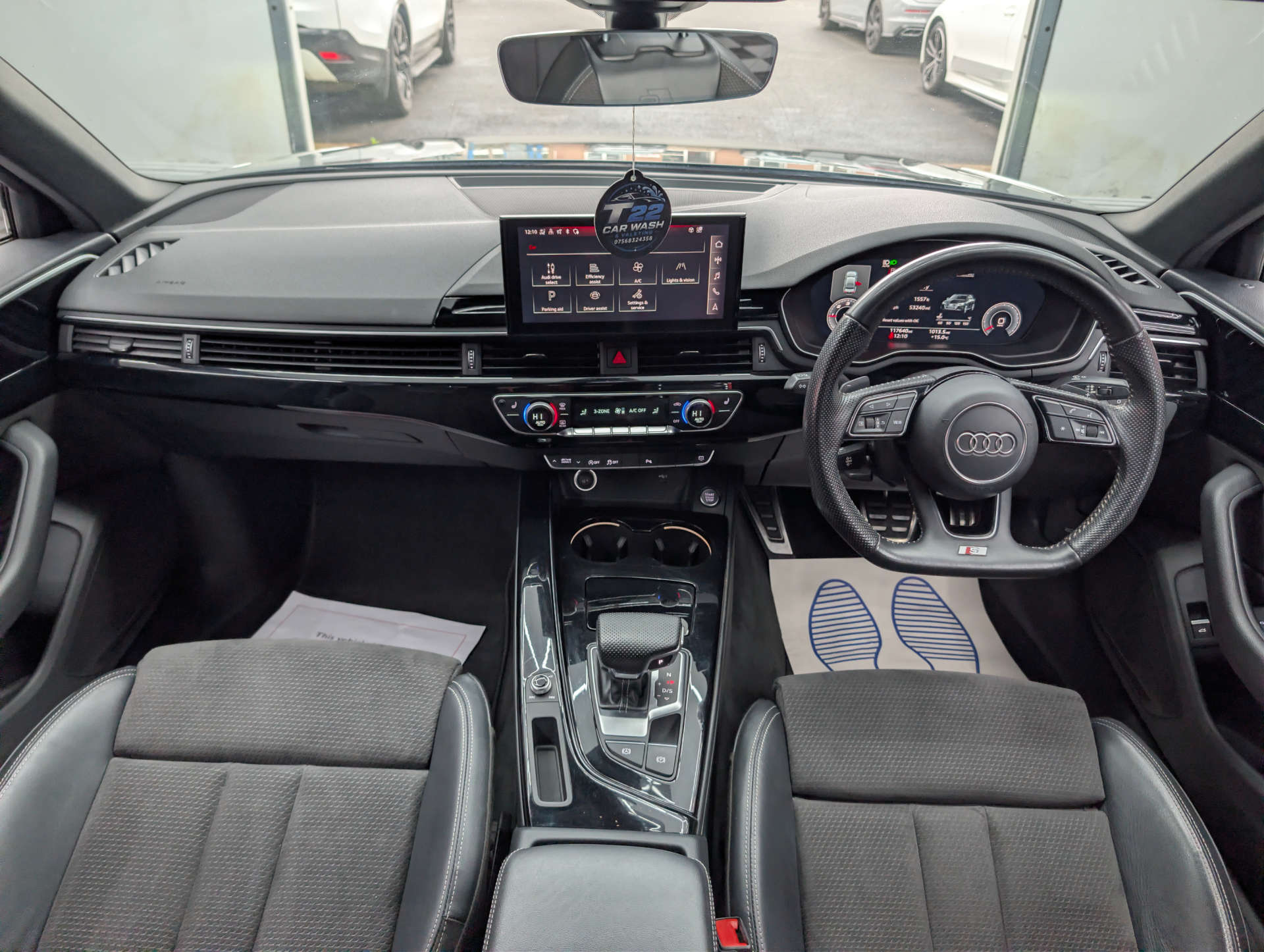 2019 AUDI A4 Black Edition - vehicle photo 22 for sale on PureCar