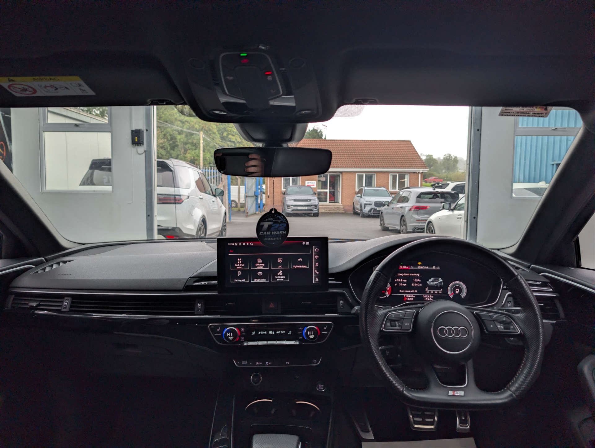 2019 AUDI A4 Black Edition - vehicle photo 23 for sale on PureCar
