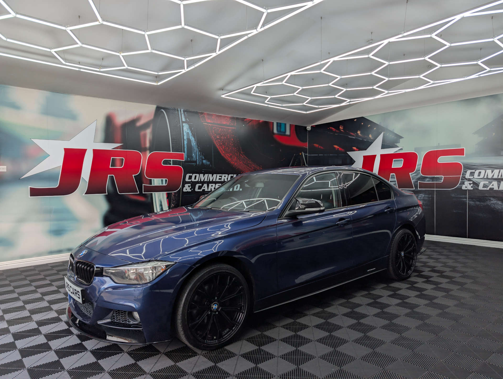 2017 BMW 3 SERIES 2.0 320d xDrive Sport 4WD 4dr - vehicle photo 3 for sale on PureCar
