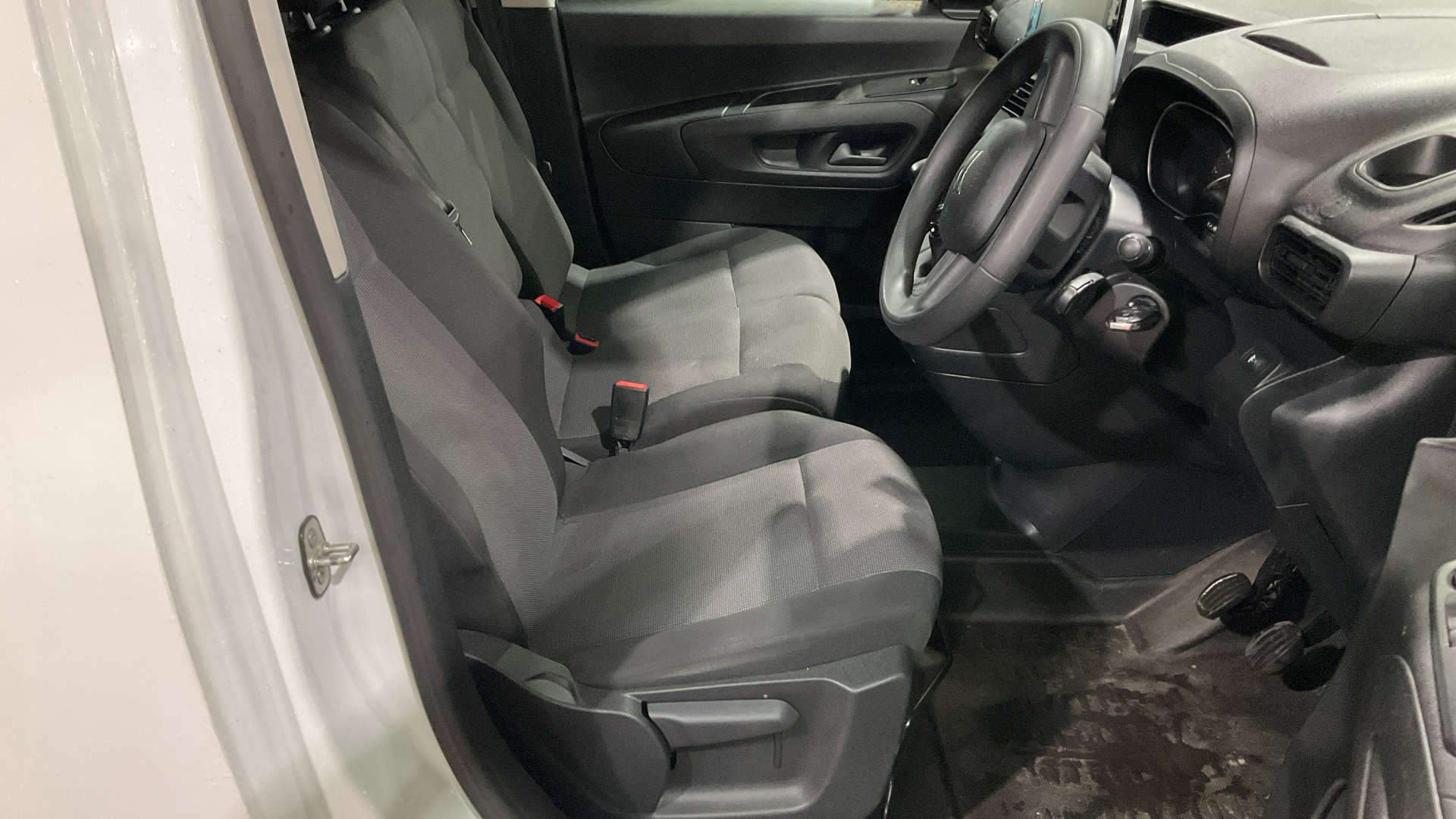2023 CITROEN BERLINGO 1.5 Berlingo 1000 Enterprise Edition BlueHDi - vehicle photo 7 for sale on PureCar