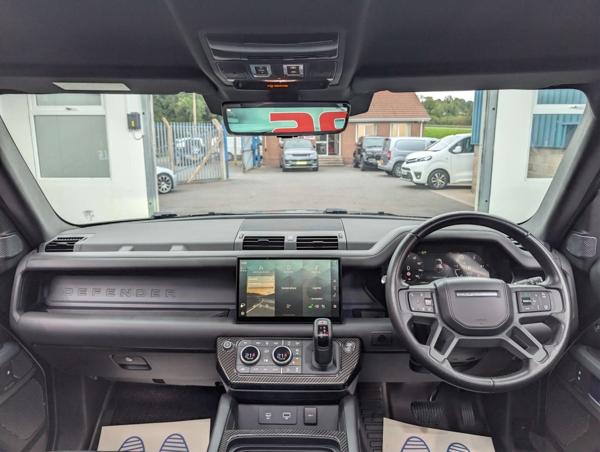 2022 LAND ROVER DEFENDER 3.0 Defender X-Dynamic HSE D MHEV Auto 4WD 5dr - vehicle photo 27 for sale on PureCar