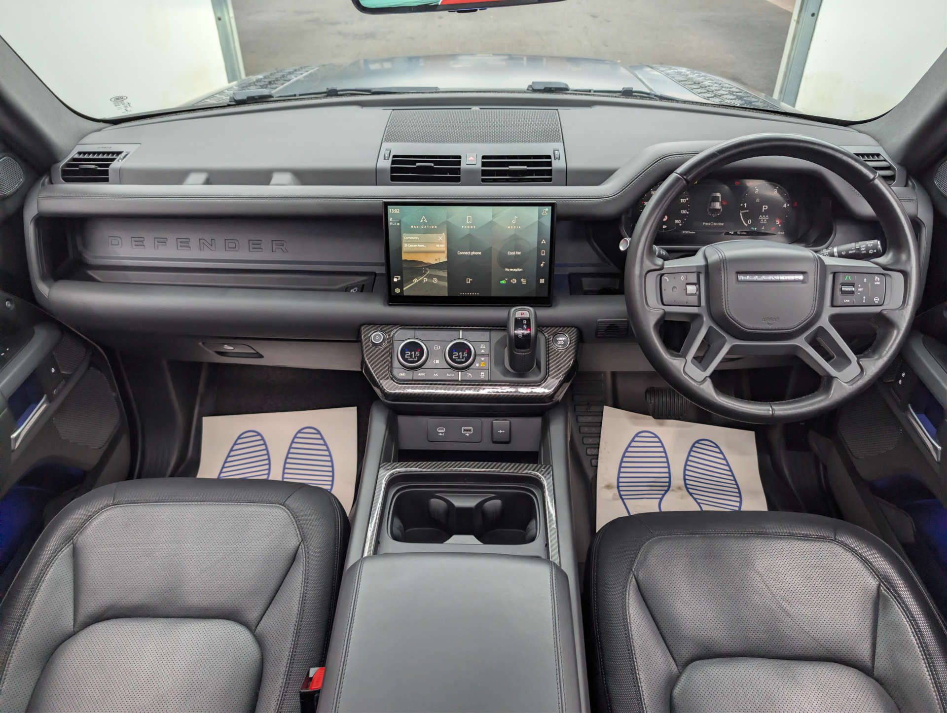 2022 LAND ROVER DEFENDER 3.0 Defender X-Dynamic HSE D MHEV Auto 4WD 5dr - vehicle photo 28 for sale on PureCar