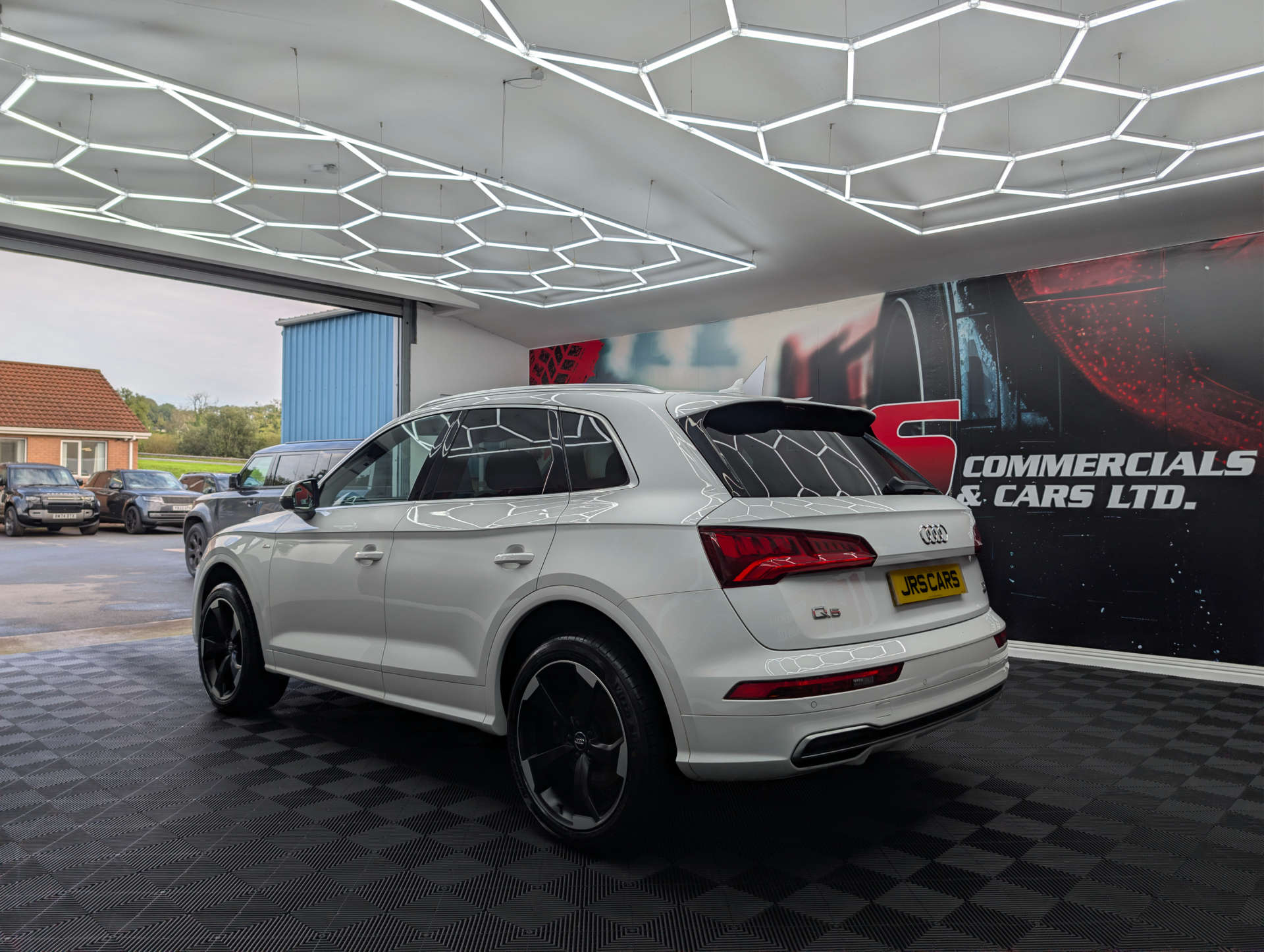 2018 AUDI Q5 S Line - vehicle photo 4 for sale on PureCar