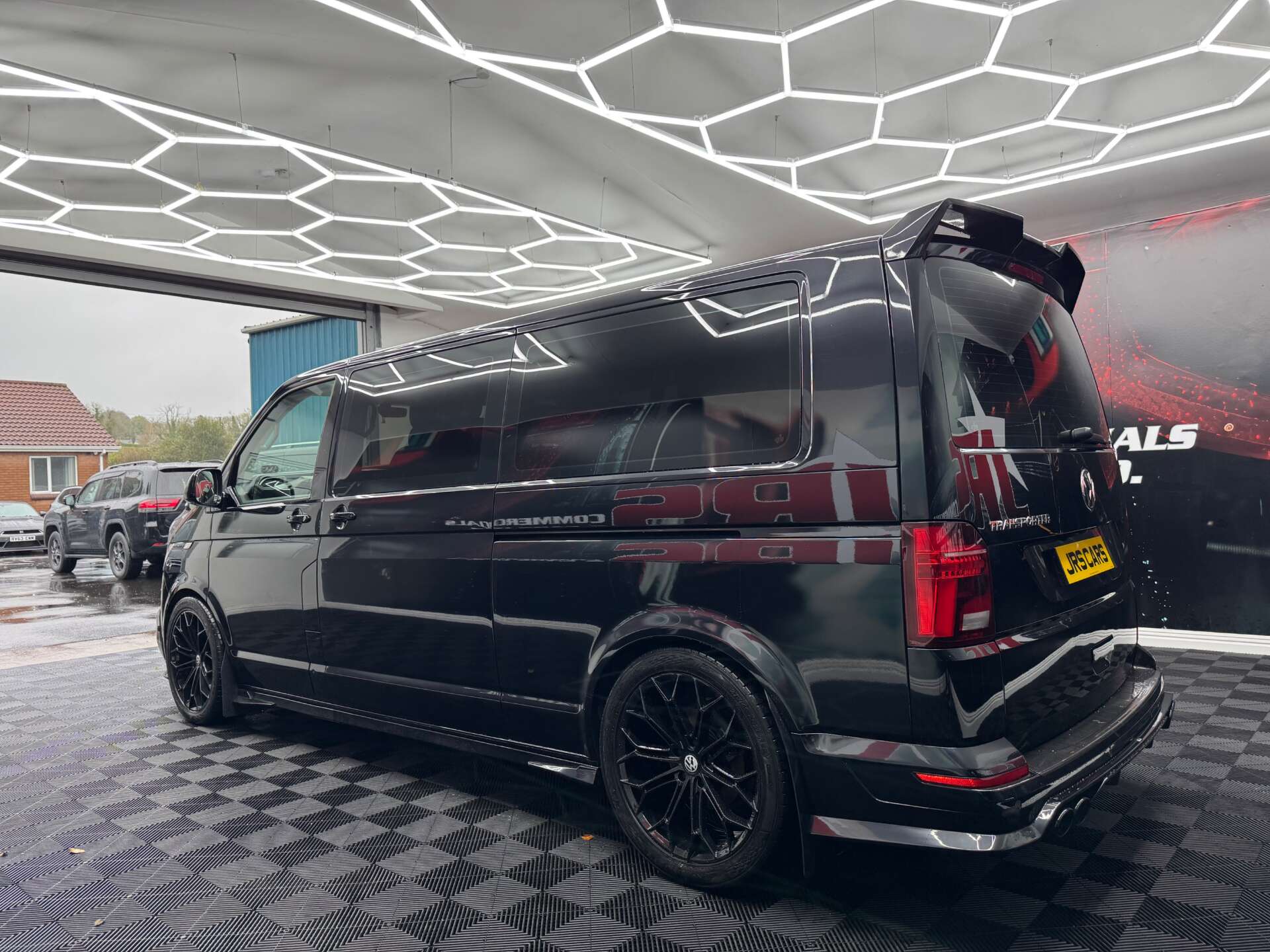 2022 VOLKSWAGEN TRANSPORTER 2.0 Transporter SE TDI Semi-Auto 5dr - vehicle photo 4 for sale on PureCar