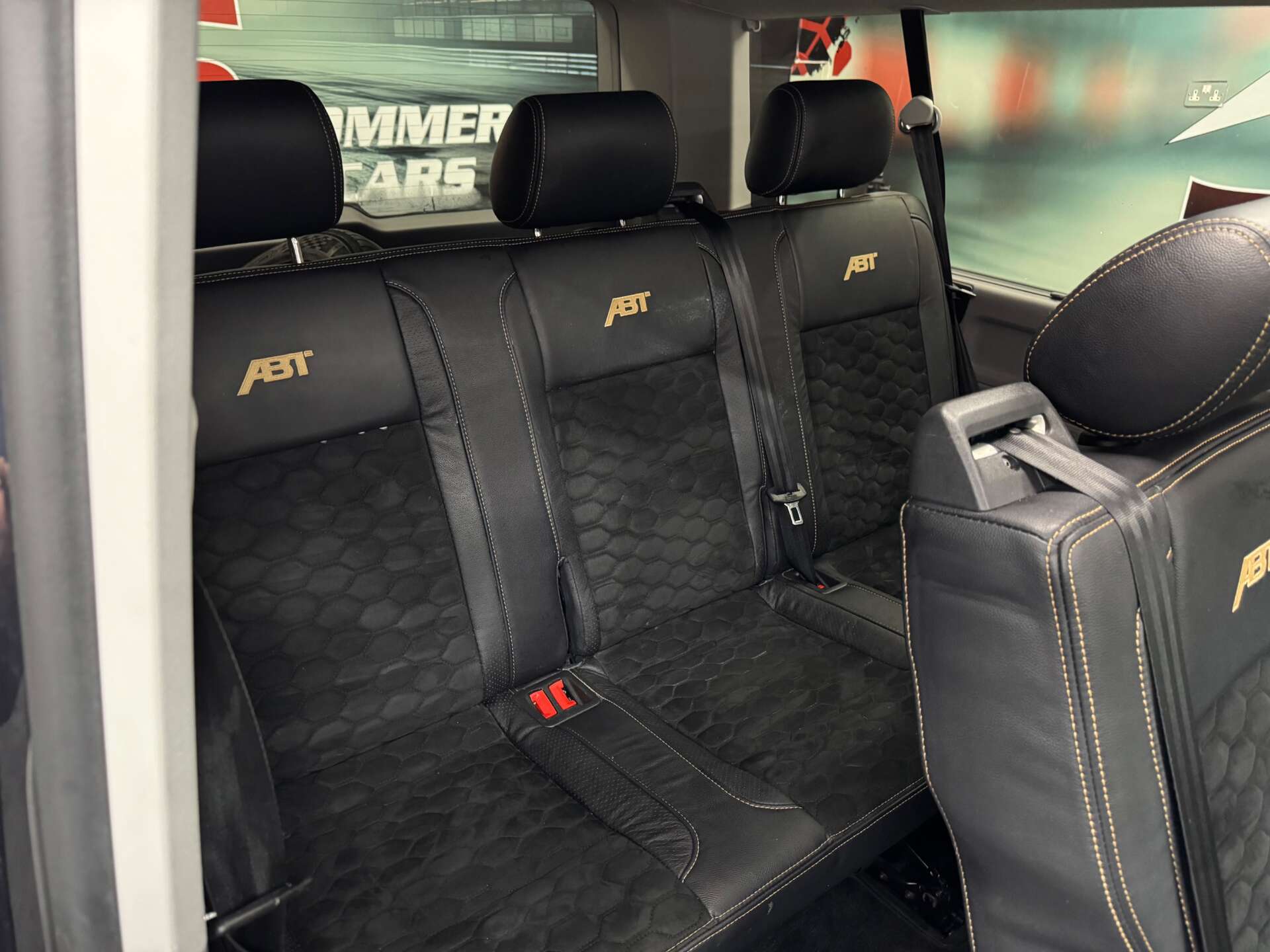 2022 VOLKSWAGEN TRANSPORTER 2.0 Transporter SE TDI Semi-Auto 5dr - vehicle photo 16 for sale on PureCar