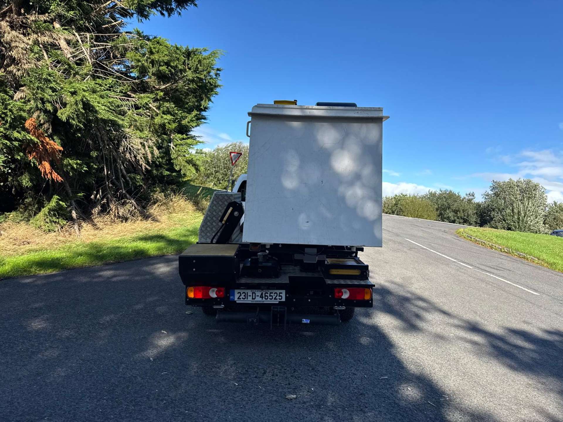 2023 ISUZU D-MAX Versalift Cherry Picker - vehicle photo 4 for sale on PureCar