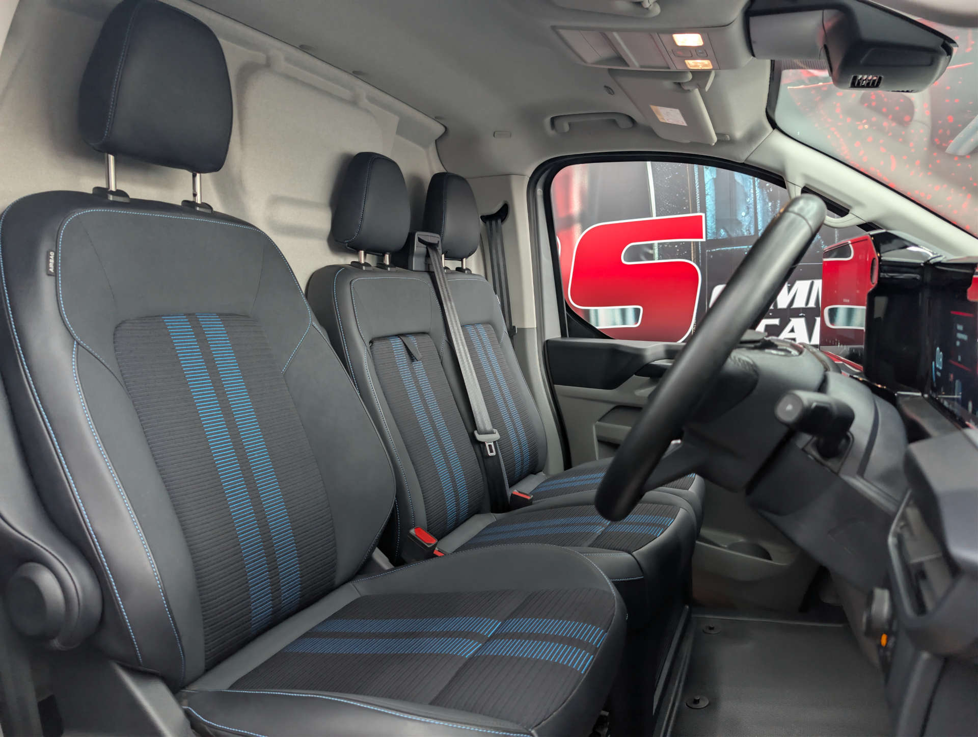 2025 FORD TRANSIT CUSTOM 2.0 Transit Custom 320 Sport EcoBlue Auto - vehicle photo 16 for sale on PureCar