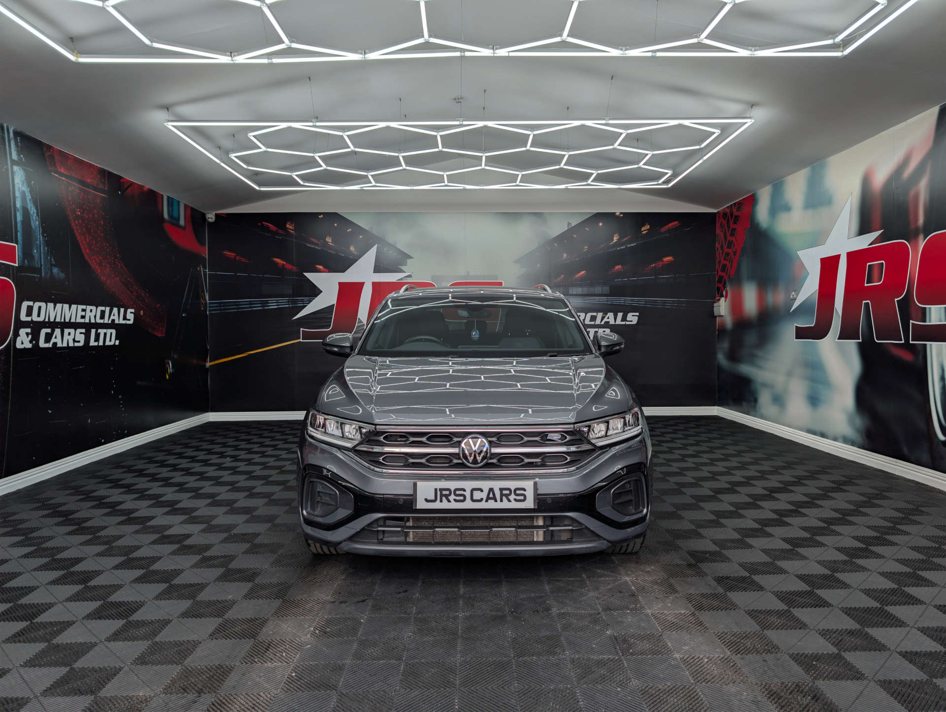 2022 VOLKSWAGEN T-ROC 2.0 T-Roc R-Line TDI Semi-Auto 5dr - vehicle photo 2 for sale on PureCar