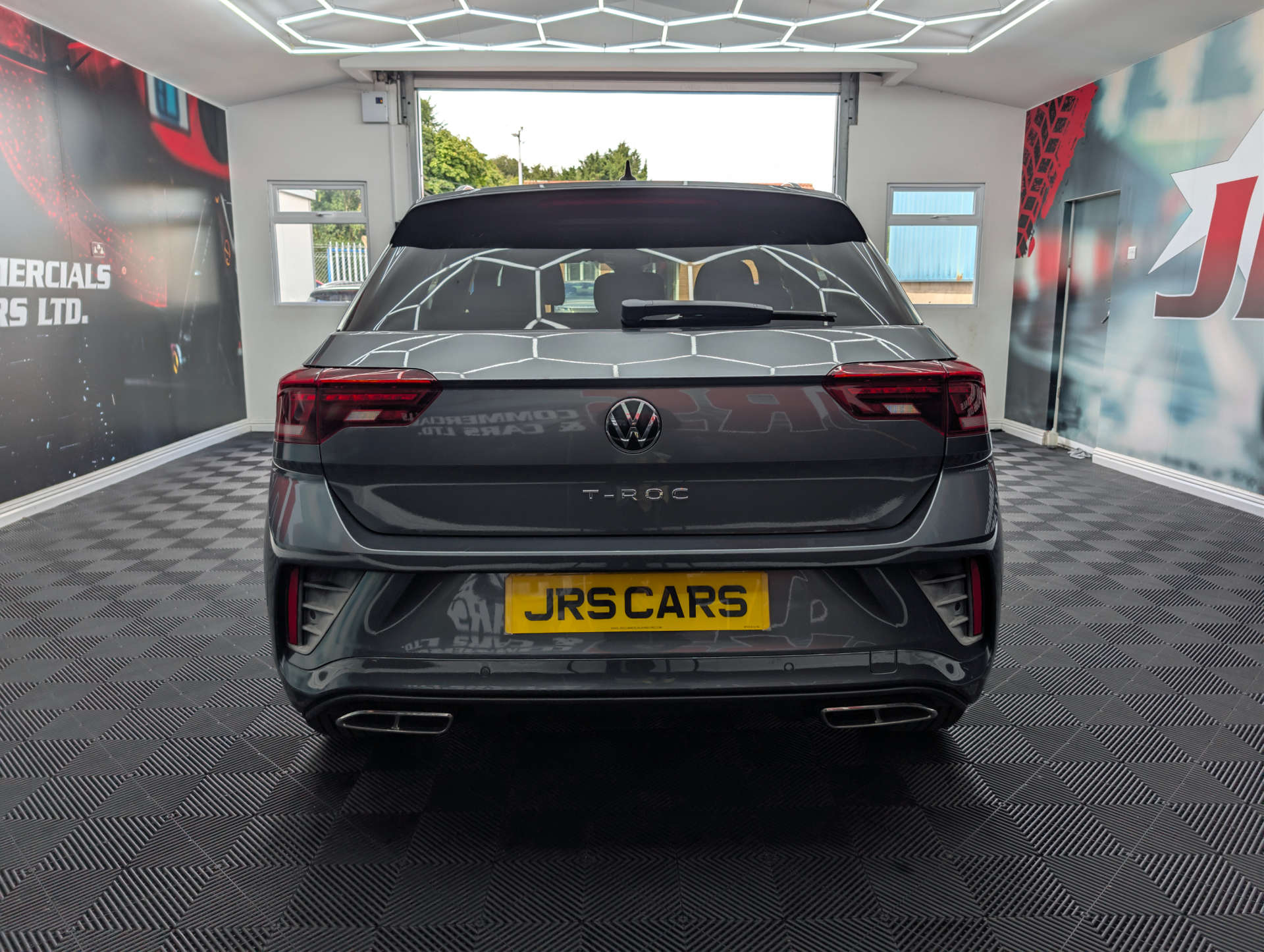2022 VOLKSWAGEN T-ROC 2.0 T-Roc R-Line TDI Semi-Auto 5dr - vehicle photo 5 for sale on PureCar