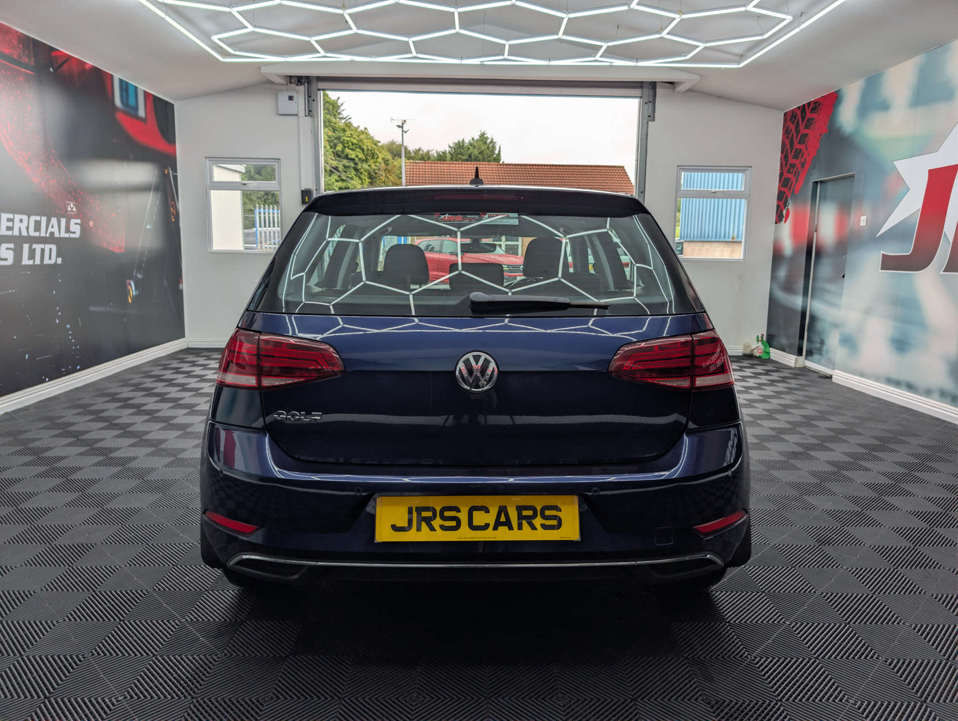 2018 VOLKSWAGEN GOLF 1.6 Golf SE TDI BlueMotion Technology Semi-Auto 5dr - vehicle photo 4 for sale on PureCar
