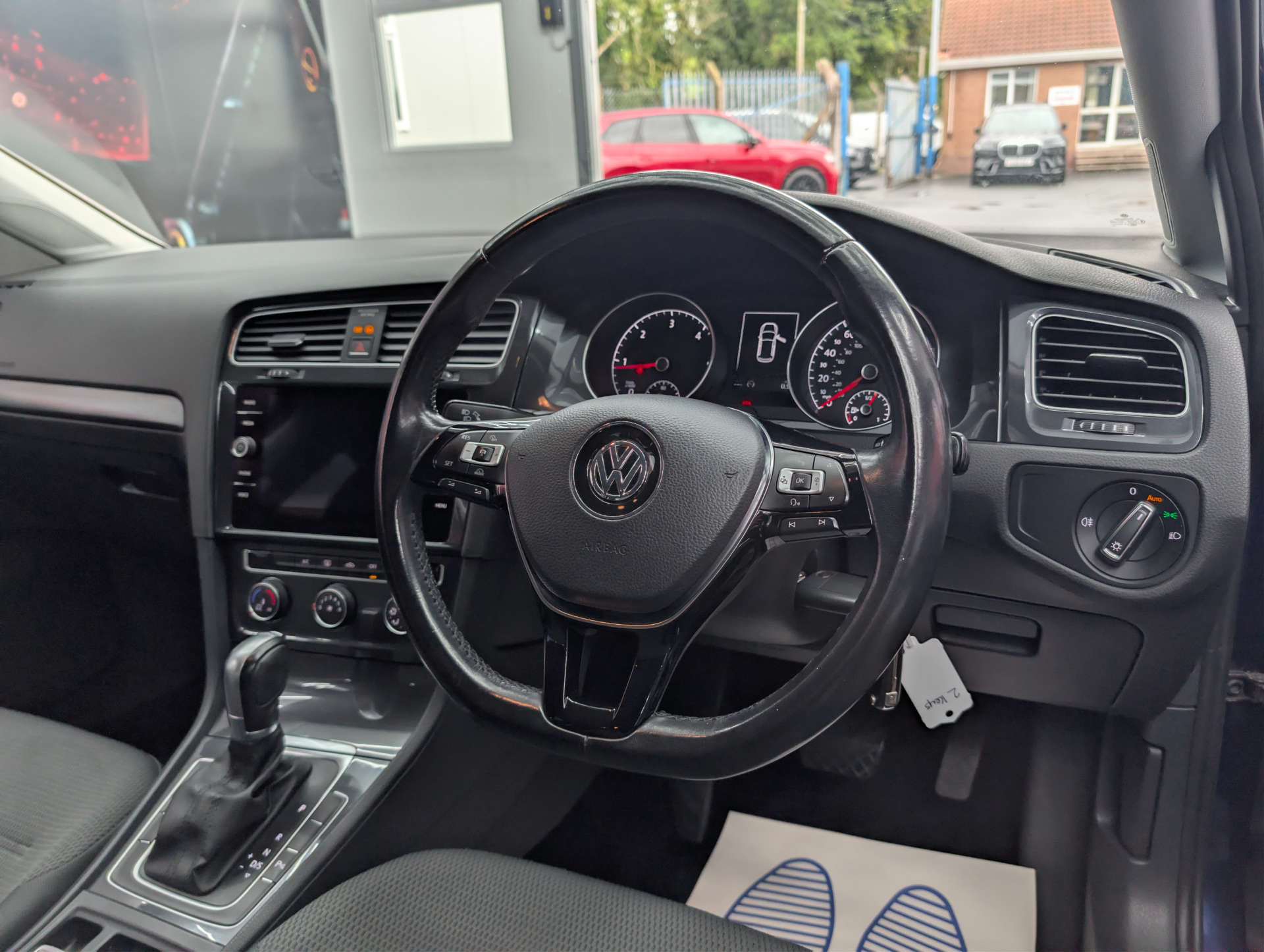 2018 VOLKSWAGEN GOLF 1.6 Golf SE TDI BlueMotion Technology Semi-Auto 5dr - vehicle photo 9 for sale on PureCar