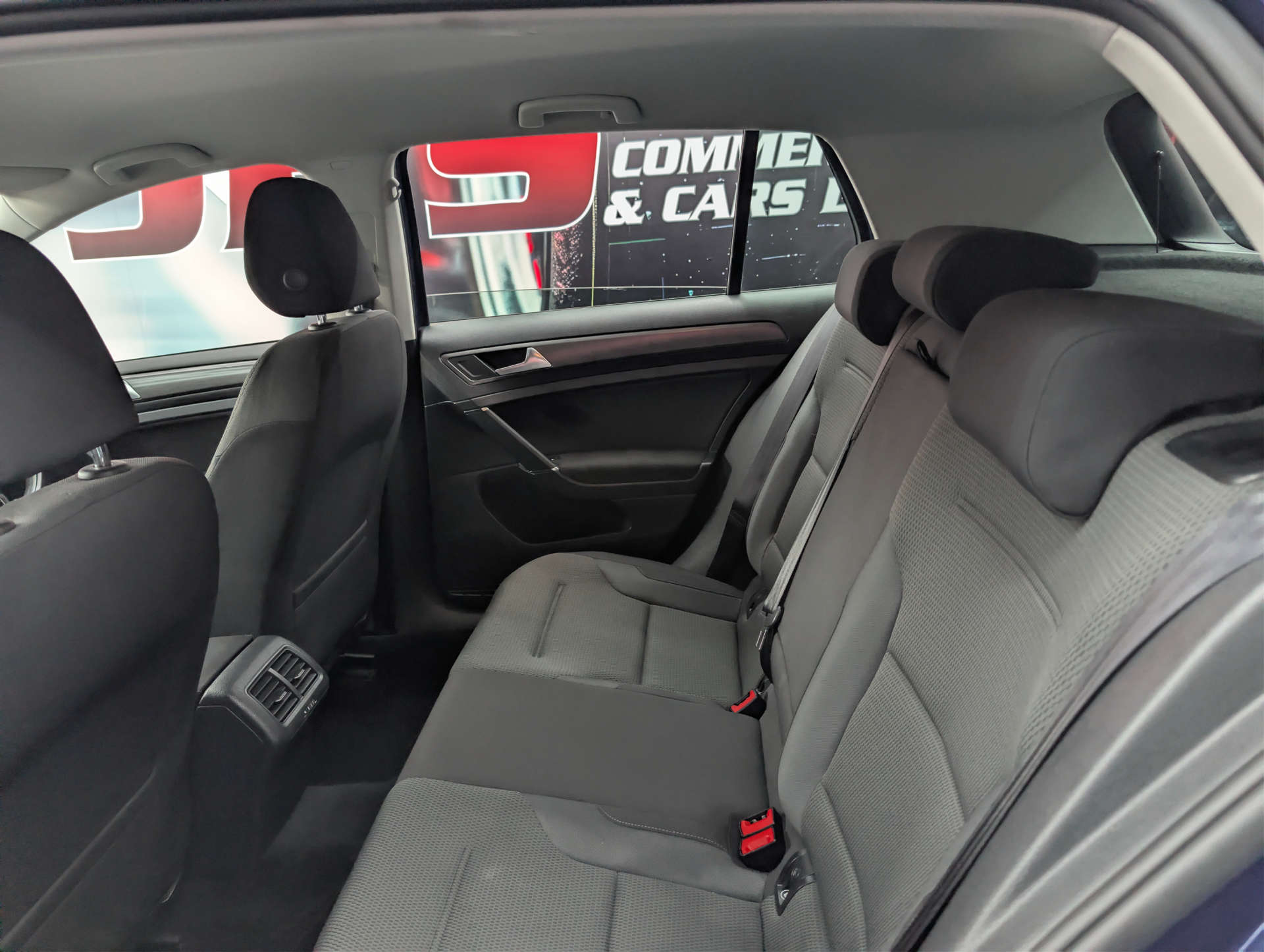 2018 VOLKSWAGEN GOLF 1.6 Golf SE TDI BlueMotion Technology Semi-Auto 5dr - vehicle photo 14 for sale on PureCar