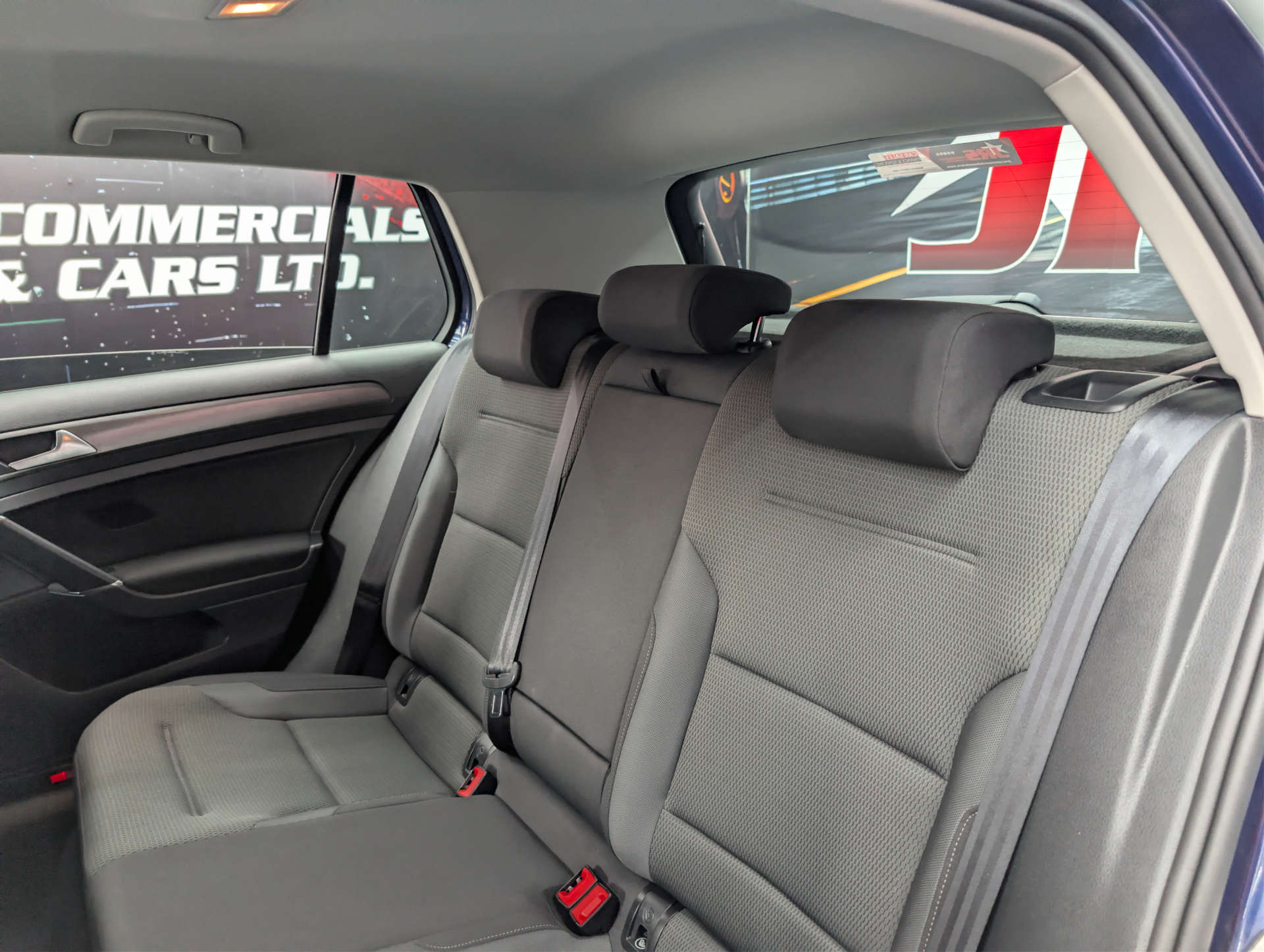2018 VOLKSWAGEN GOLF 1.6 Golf SE TDI BlueMotion Technology Semi-Auto 5dr - vehicle photo 15 for sale on PureCar