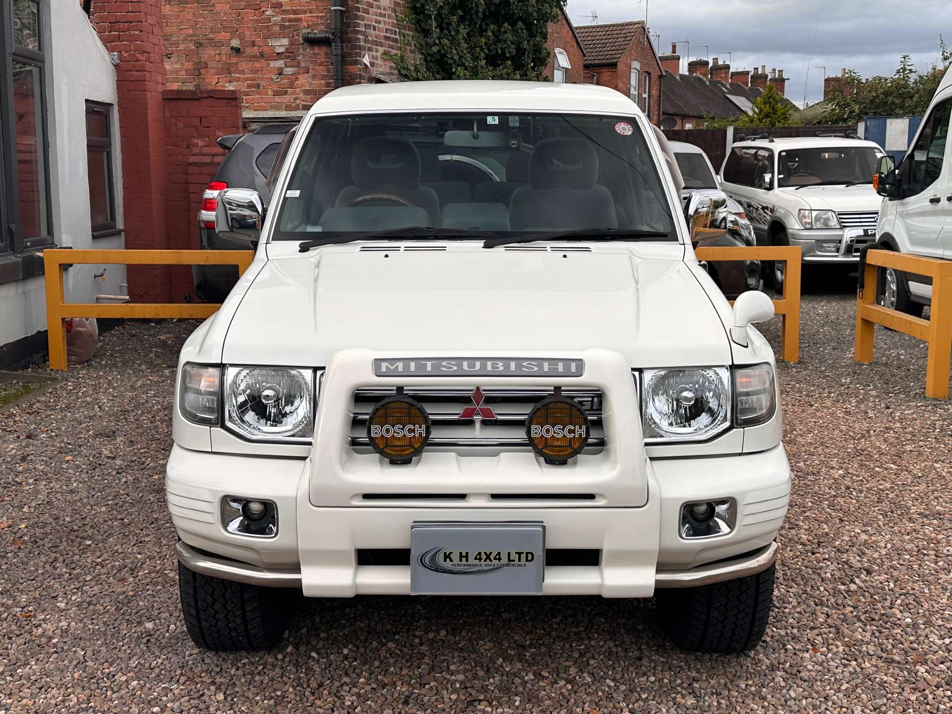 Mitsubishi Pajero Exceed 3.5 V6 GDI Automatic 4WD 5dr #2