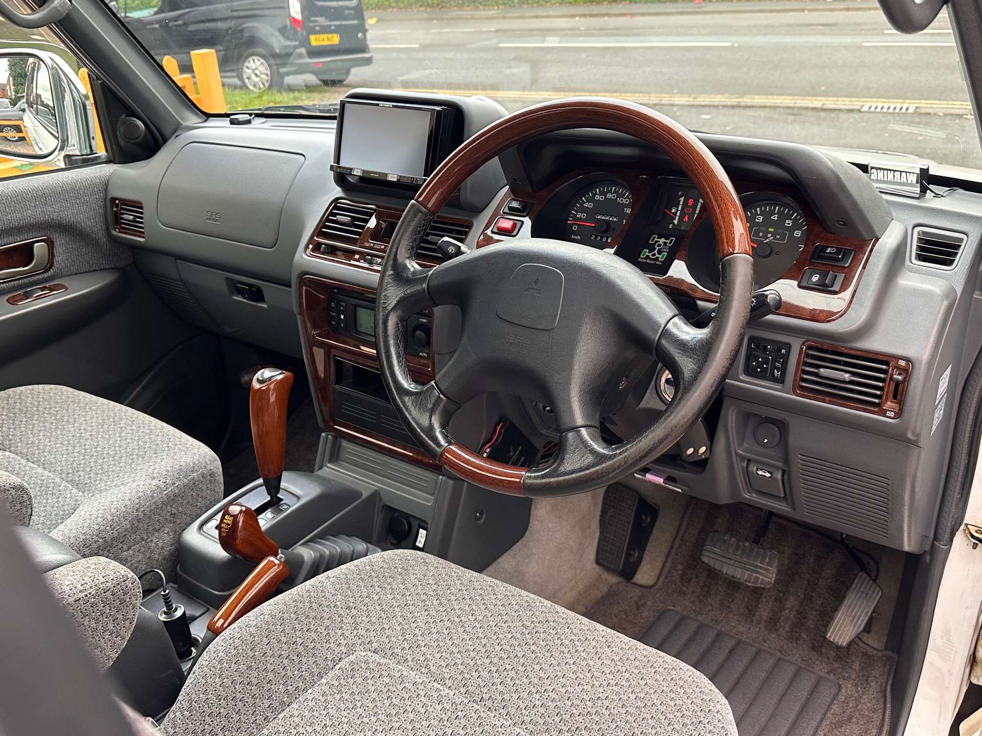 Mitsubishi Pajero Exceed 3.5 V6 GDI Automatic 4WD 5dr #20