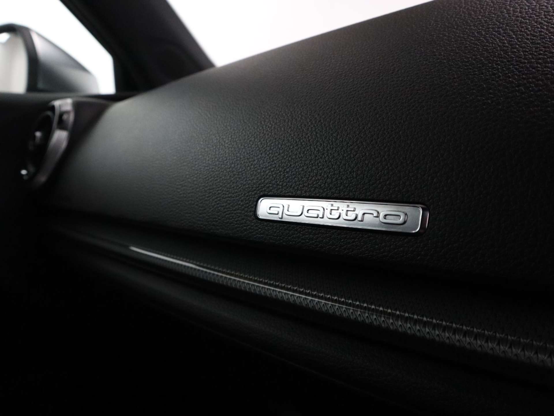 AUDI RS3 2.5 TFSI Saloon 4dr Petrol S Tronic quattro Euro 6 (s/s) (400 ps) #31