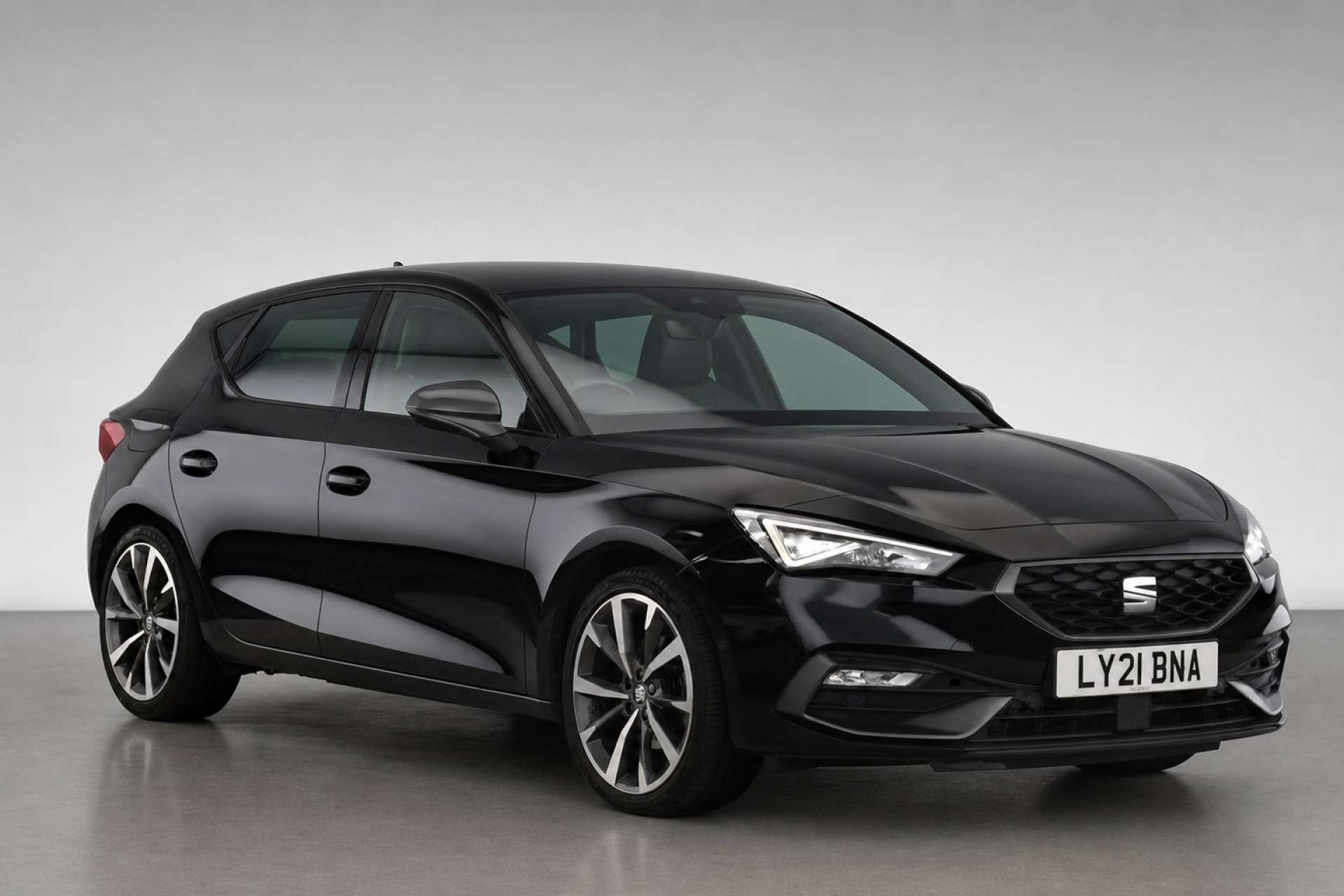 Black 2021 Seat Leon Estate Front-wheel drive Automatic