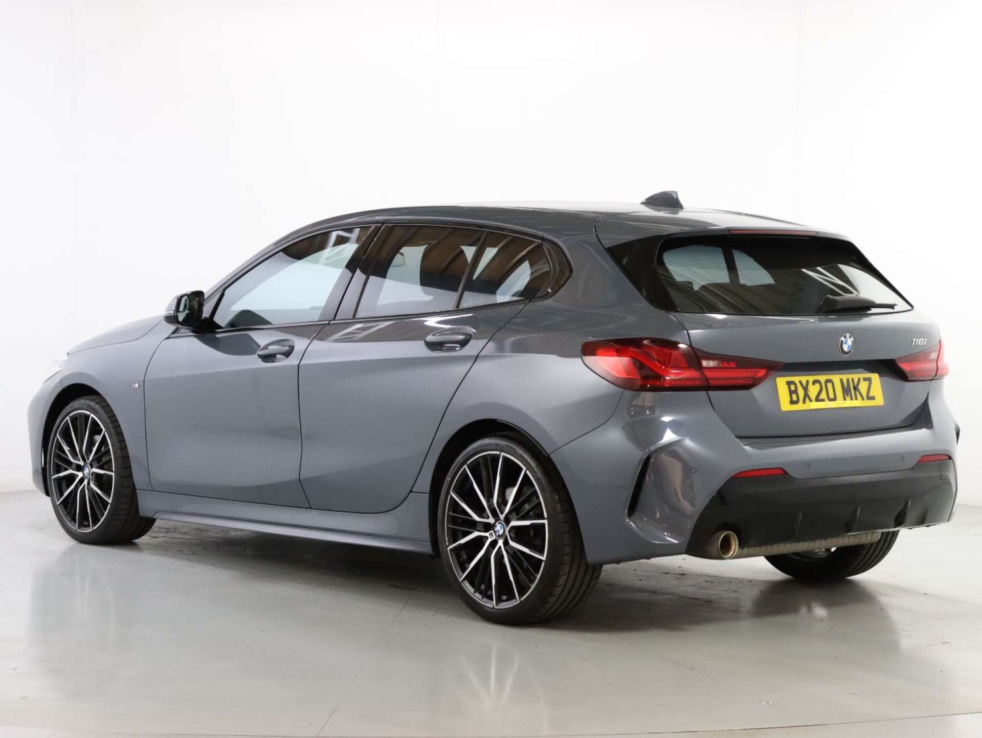 BMW 1 SERIES 1.5 118I M Sport Auto 5dr #4