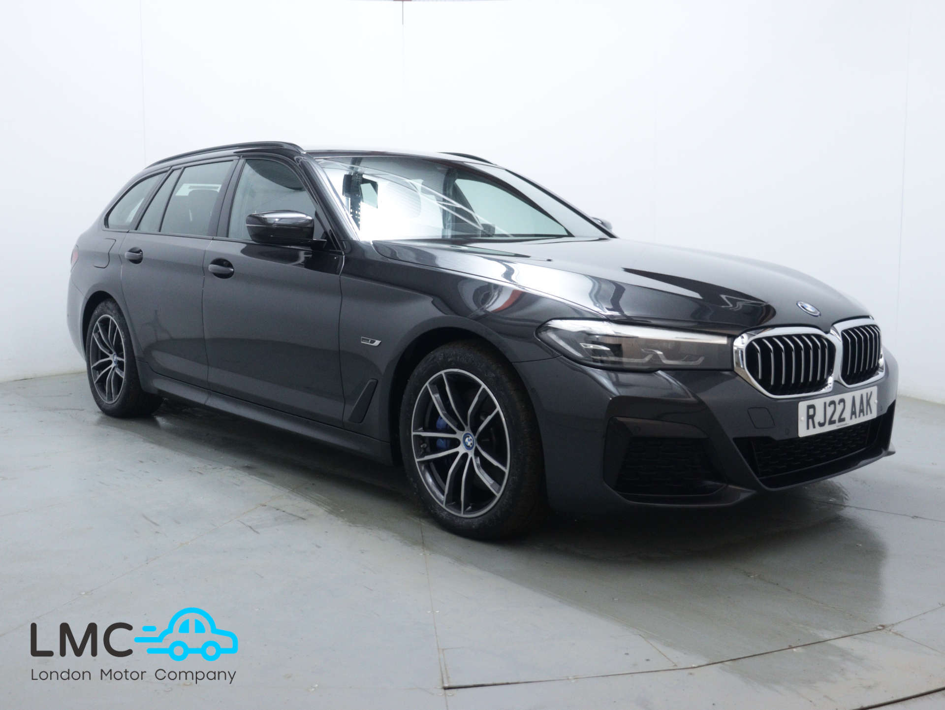 2022 BMW 5 Series 2.0 530e M Sport Touring 5d