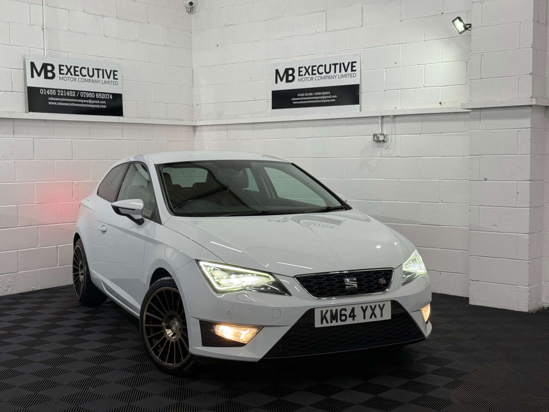 SEAT LEON 2.0 Leon FR Technology TDI 3dr #0