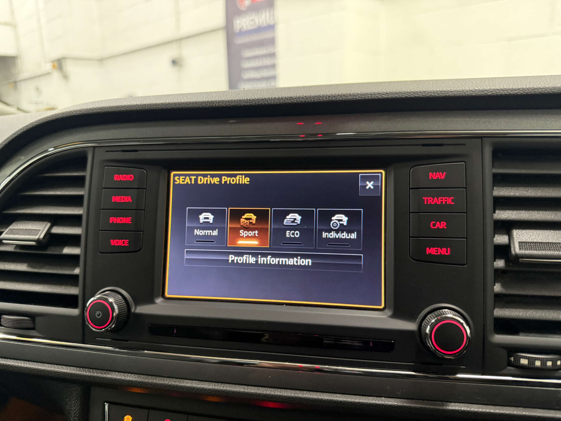 SEAT LEON 2.0 Leon FR Technology TDI 3dr #22