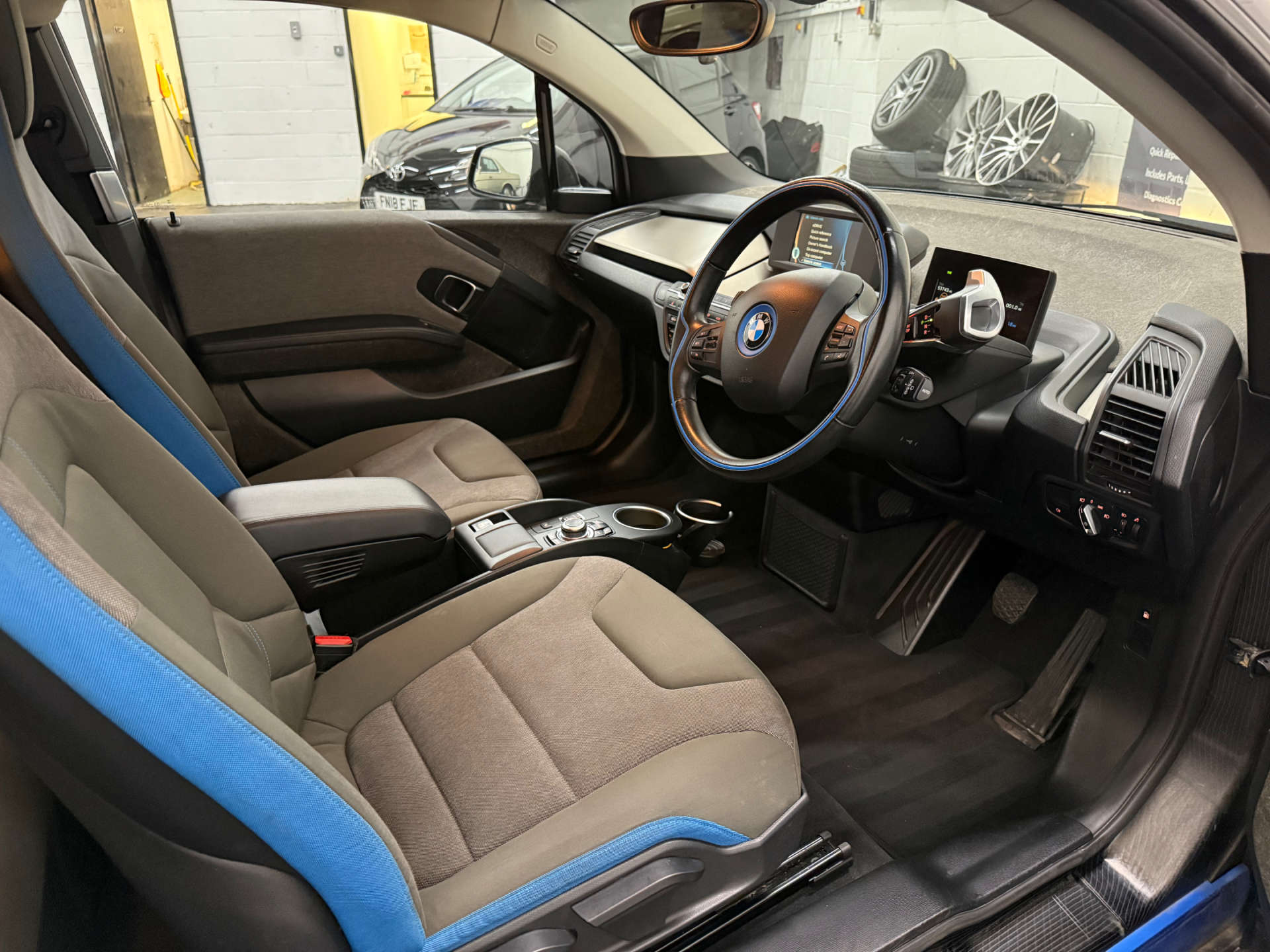 BMW I3 0.6 i3 REEV 5dr #9