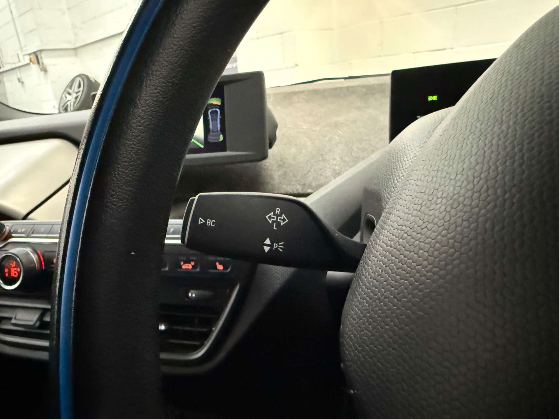 BMW I3 0.6 i3 REEV 5dr #29
