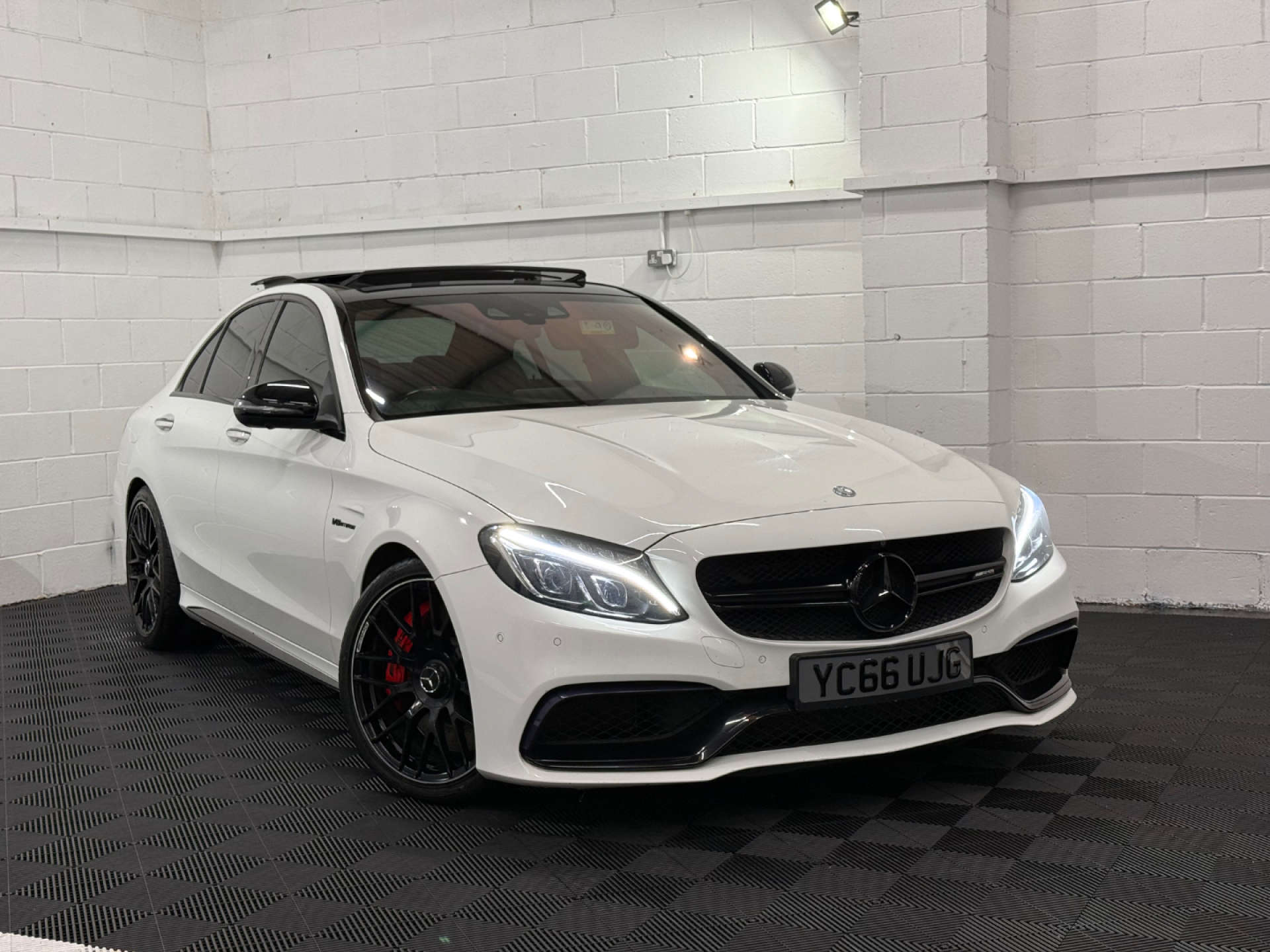Mercedes-Benz C Class 4.0 C63 V8 BiTurbo AMG S (Premium) SpdS MCT Euro 6 (s/s) 4dr #0