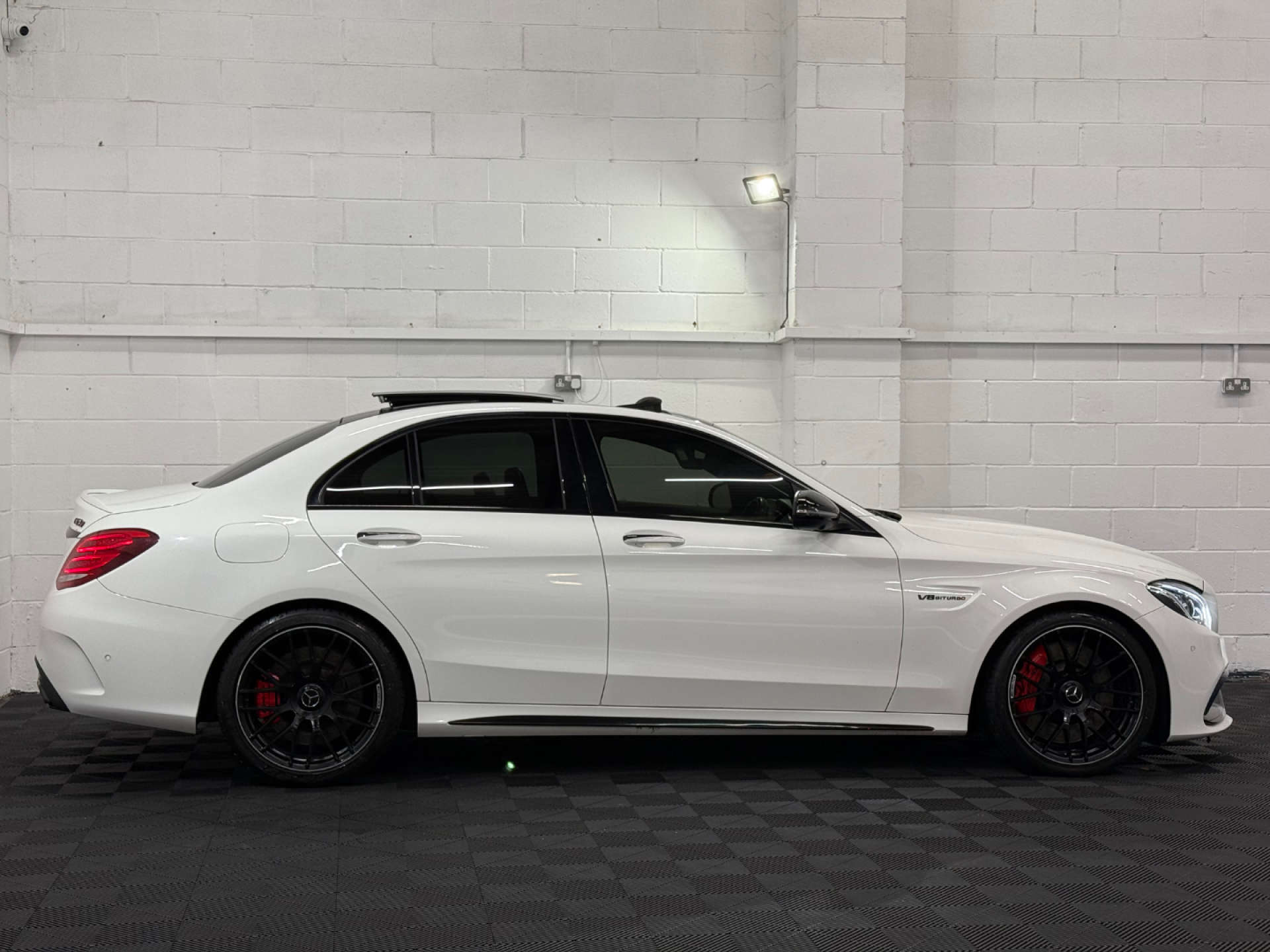Mercedes-Benz C Class 4.0 C63 V8 BiTurbo AMG S (Premium) SpdS MCT Euro 6 (s/s) 4dr #1