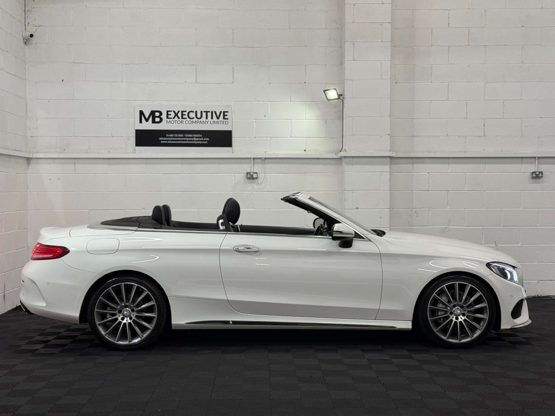 Mercedes-Benz C-CLASS 2.1 C 220 AMG Line D Auto 2dr #1