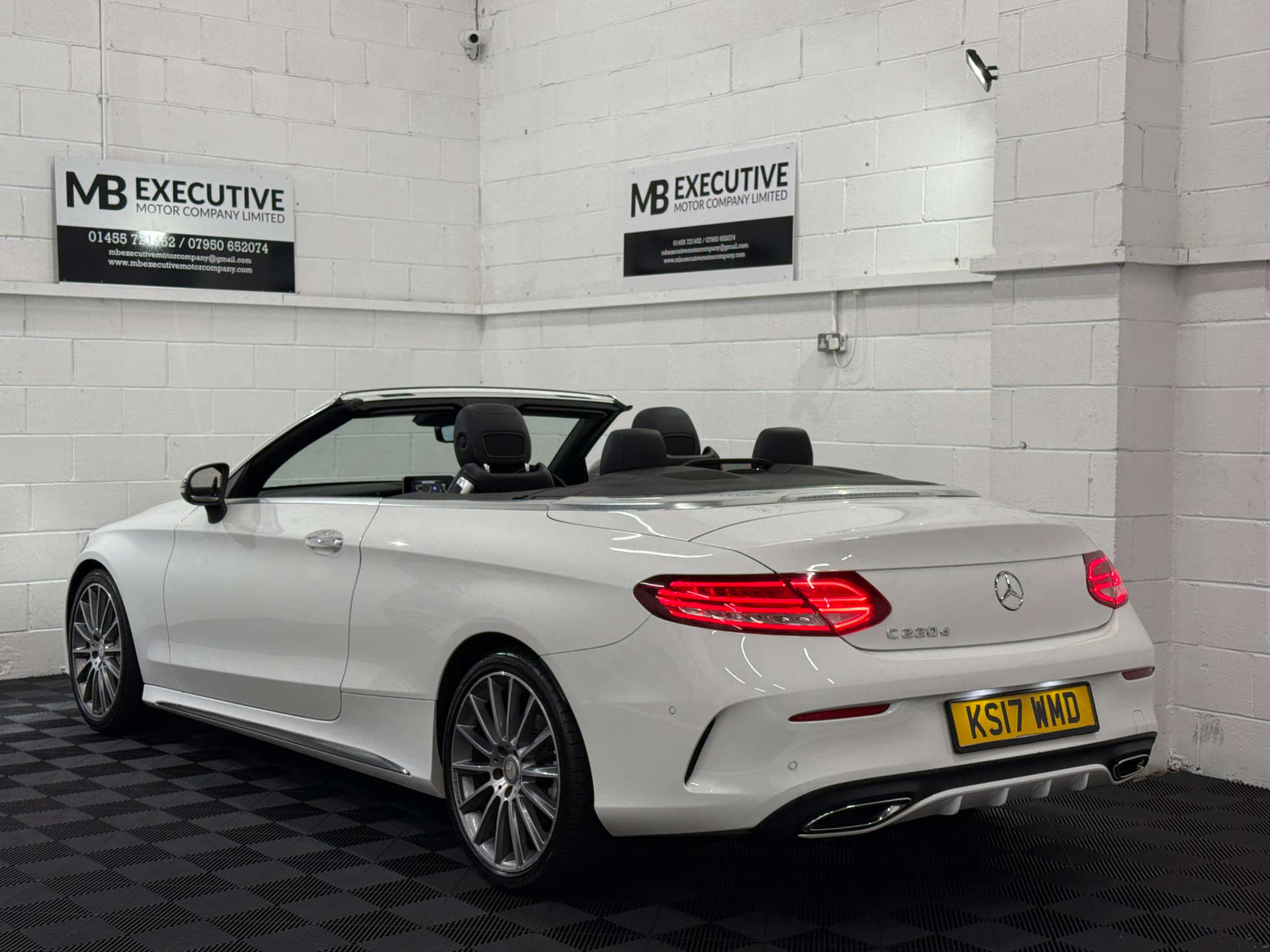 Mercedes-Benz C-CLASS 2.1 C 220 AMG Line D Auto 2dr #4