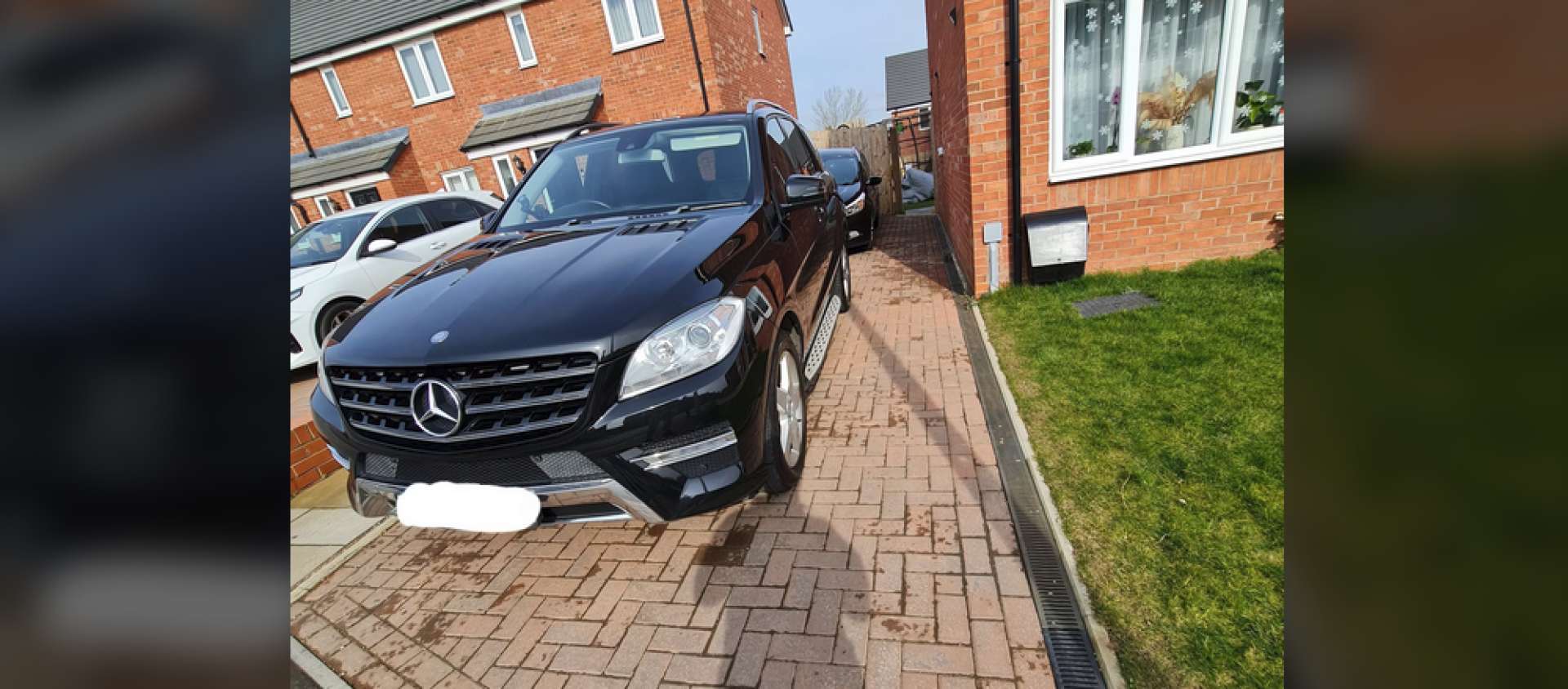 Mercedes-Benz M-CLASS 2.1 ML250 AMG Sport Bluetec Auto 4WD 5dr #2