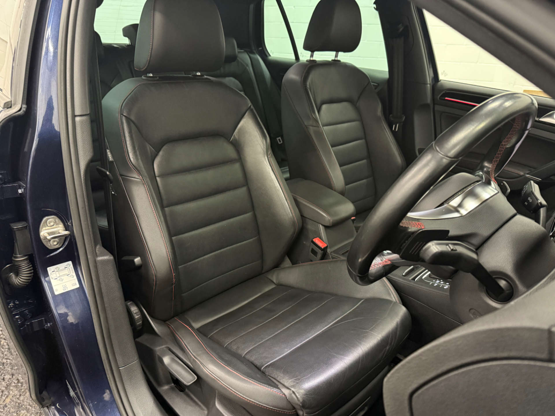 Volkswagen GOLF 2.0 Golf GTi Performance Semi-Auto 5dr #9