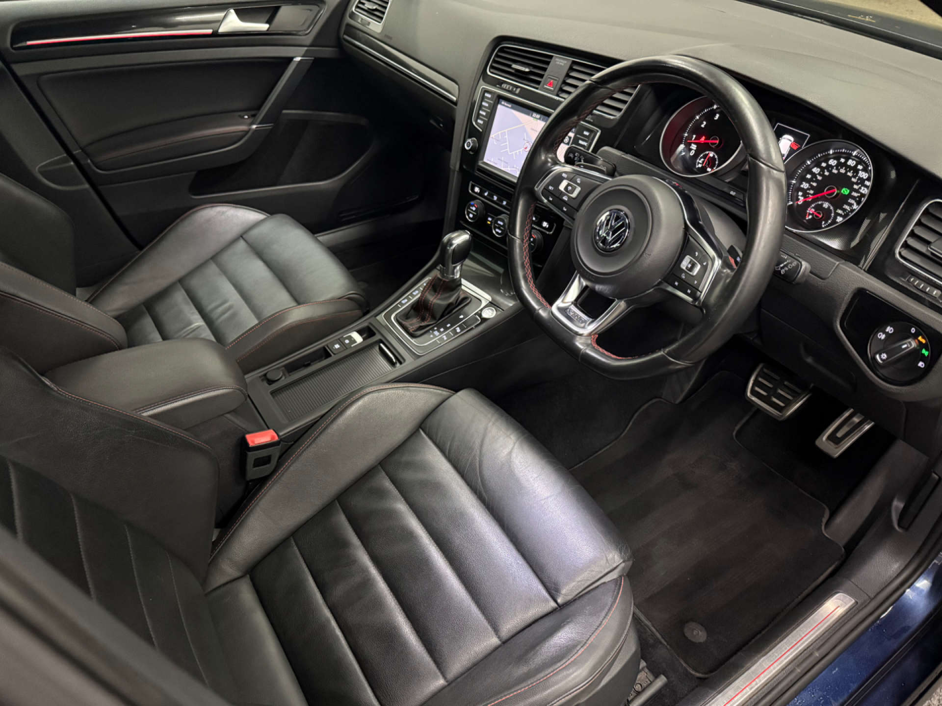 Volkswagen GOLF 2.0 Golf GTi Performance Semi-Auto 5dr #10