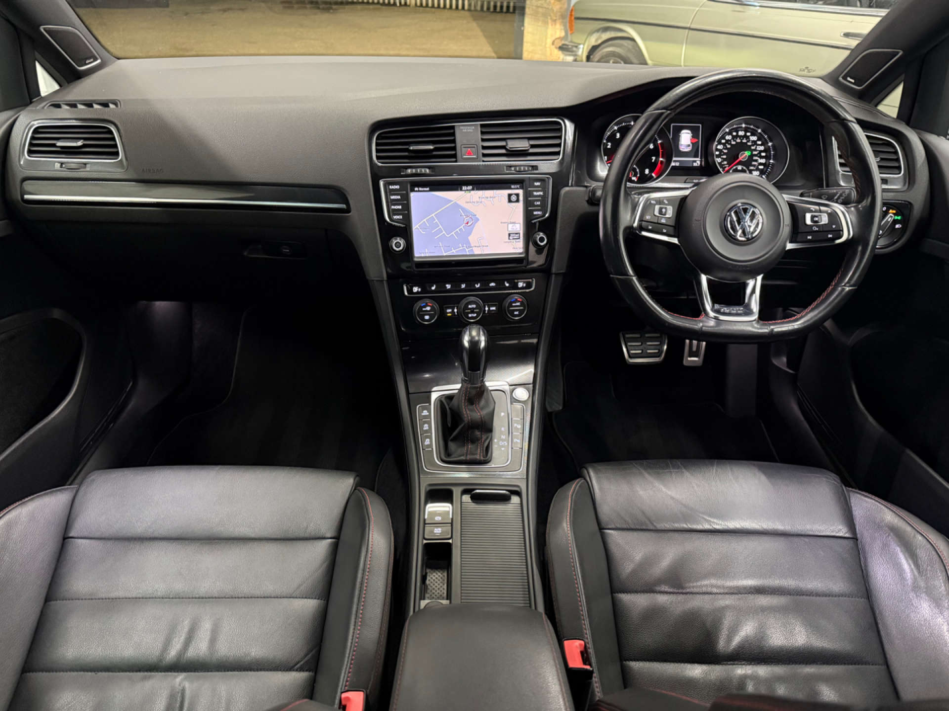 Volkswagen GOLF 2.0 Golf GTi Performance Semi-Auto 5dr #8