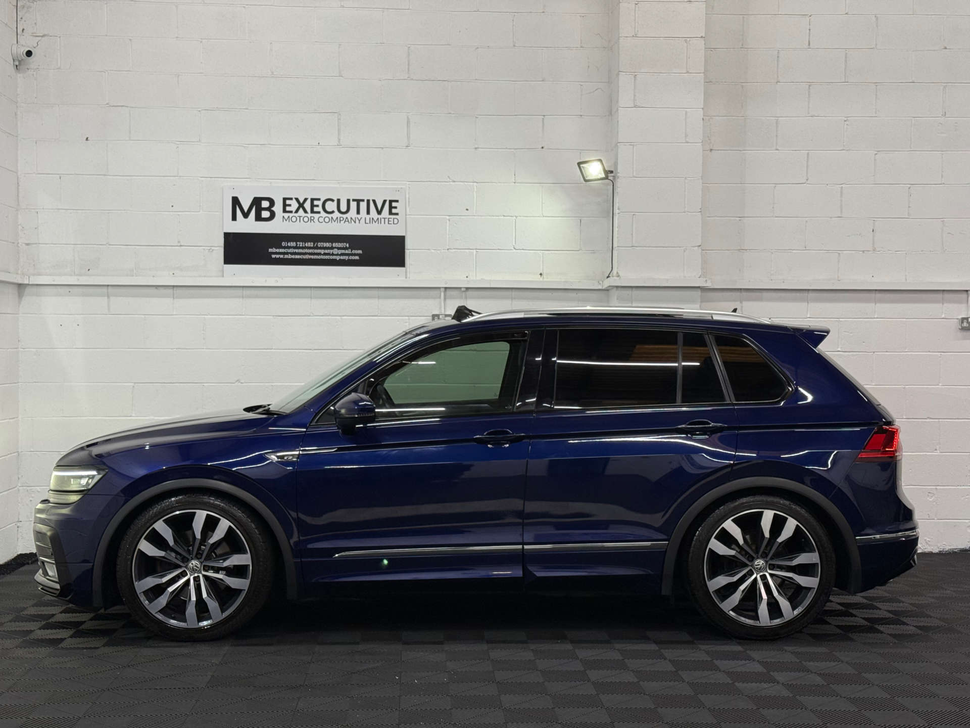 Volkswagen TIGUAN 2.0 Tiguan R-Line TDI BlueMotion Technology 4Motion Semi-Auto 4WD 5dr #5