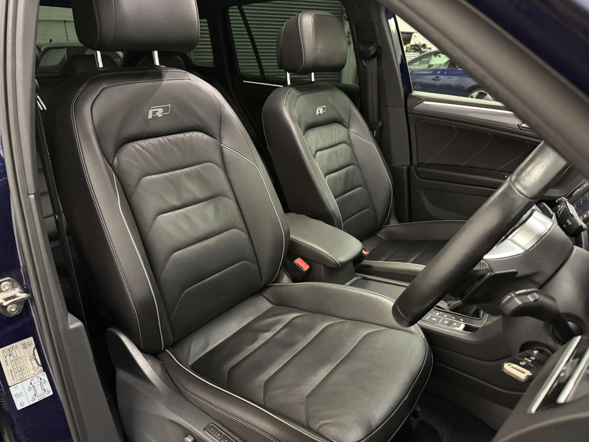 Volkswagen TIGUAN 2.0 Tiguan R-Line TDI BlueMotion Technology 4Motion Semi-Auto 4WD 5dr #10
