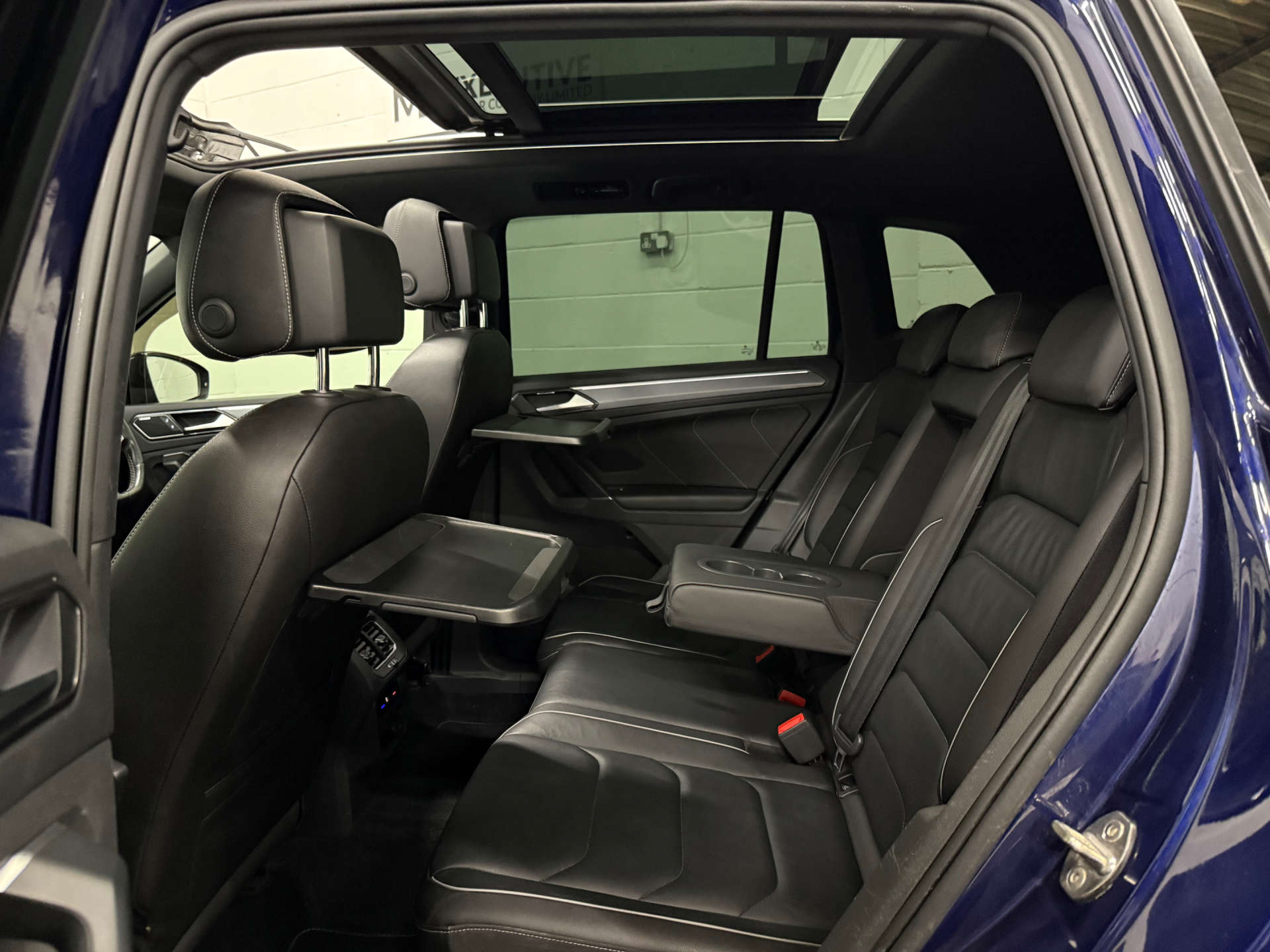 Volkswagen TIGUAN 2.0 Tiguan R-Line TDI BlueMotion Technology 4Motion Semi-Auto 4WD 5dr #12