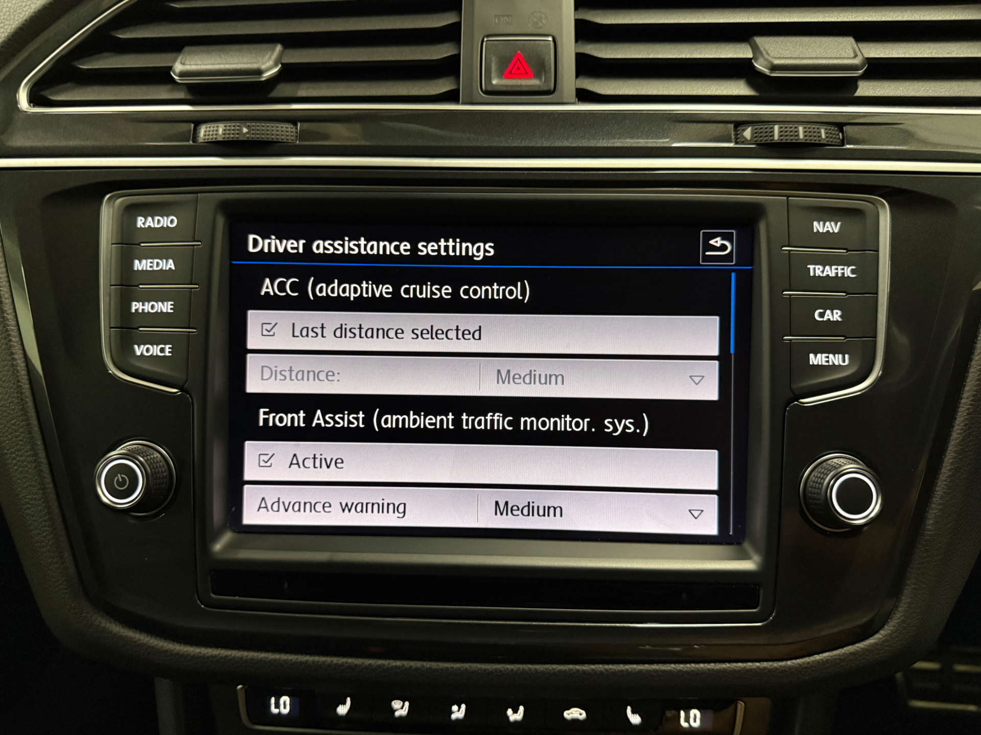 Volkswagen TIGUAN 2.0 Tiguan R-Line TDI BlueMotion Technology 4Motion Semi-Auto 4WD 5dr #27