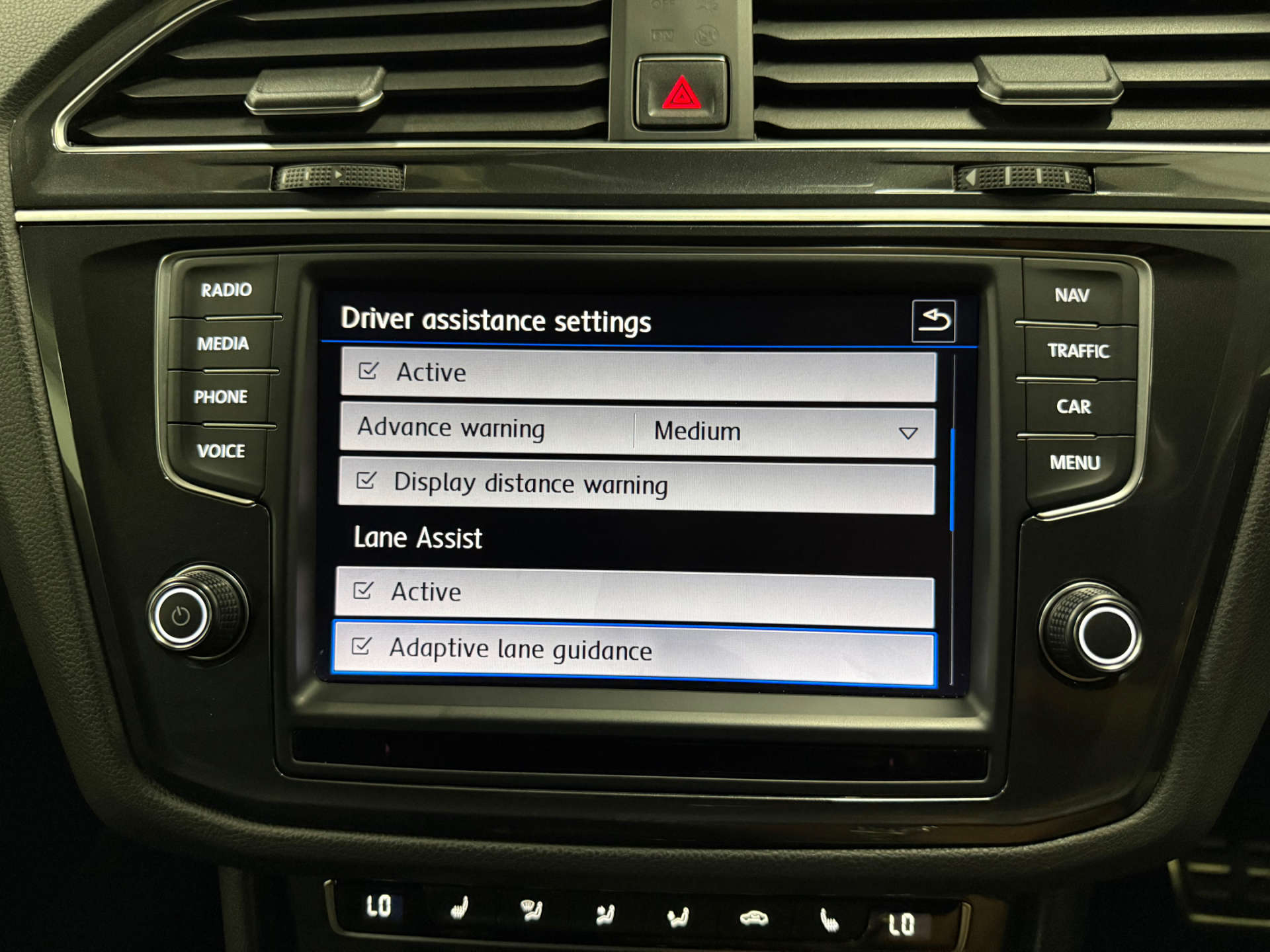 Volkswagen TIGUAN 2.0 Tiguan R-Line TDI BlueMotion Technology 4Motion Semi-Auto 4WD 5dr #26
