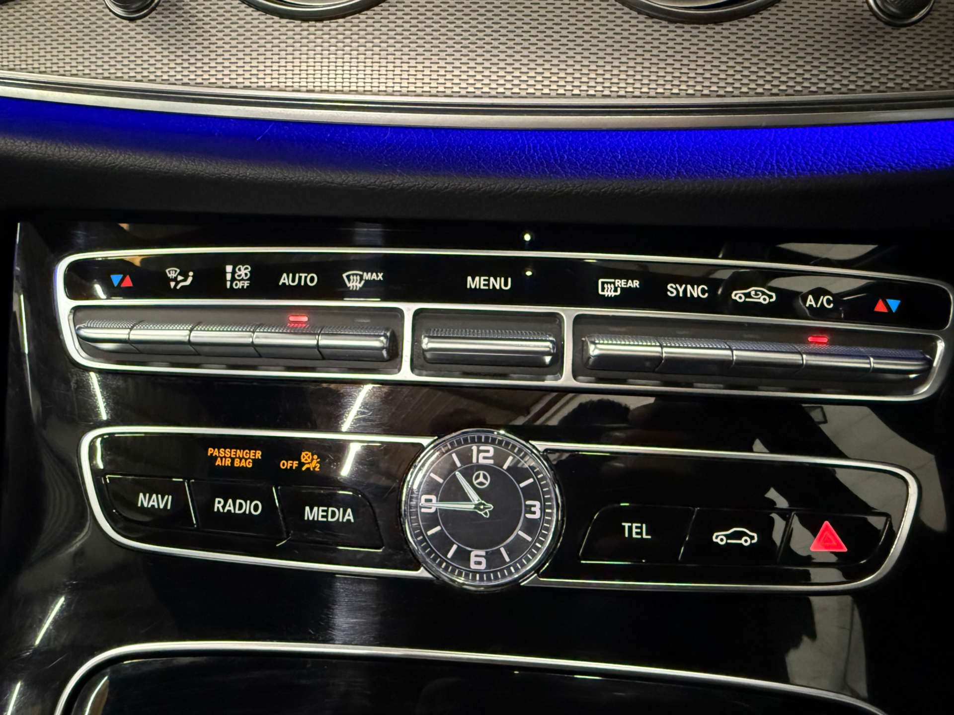 Mercedes-Benz E-CLASS 2.0 E 220 D AMG Line Premium+ Auto 5dr #32